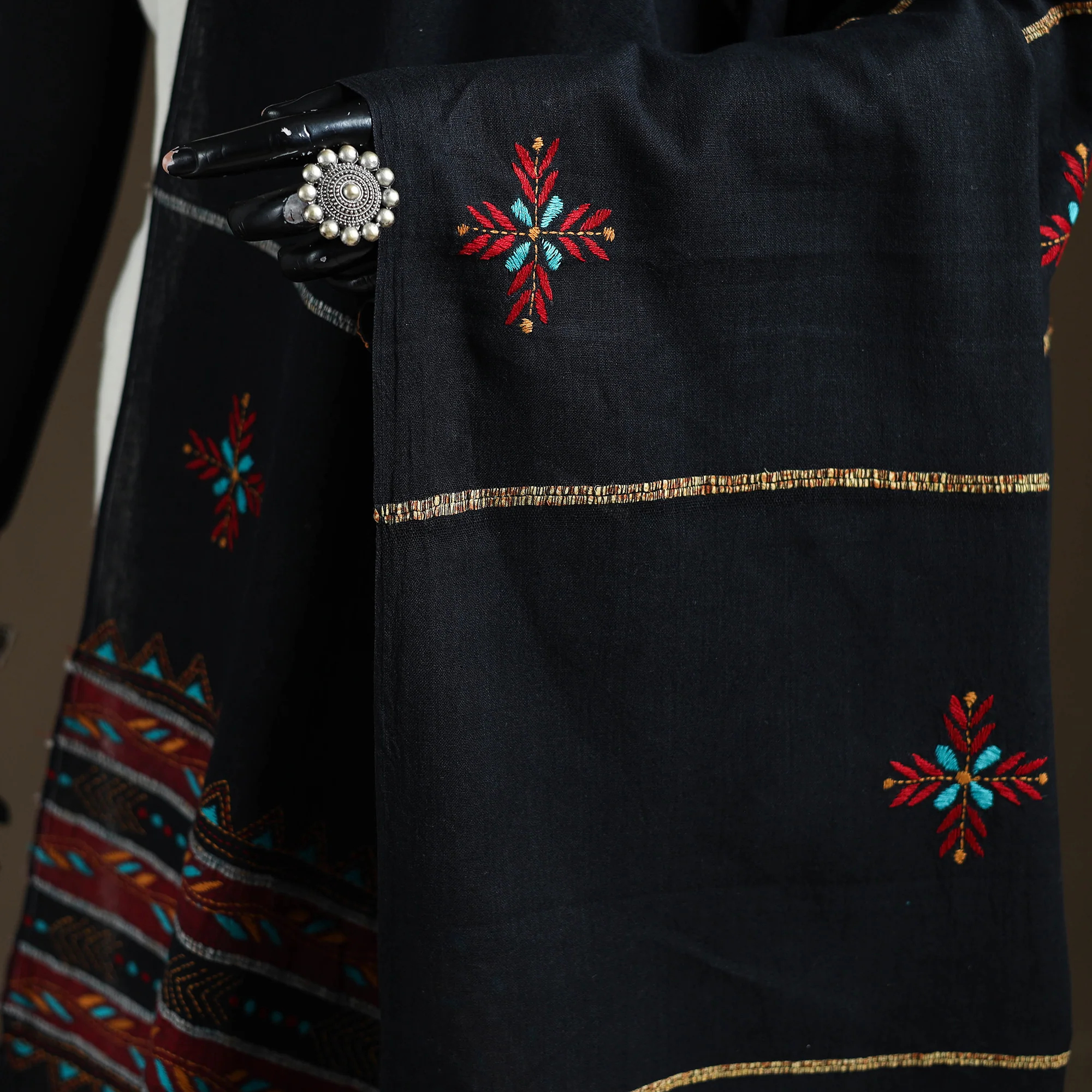Black - Kantha Hand Embroidered Khes Handwoven Cotton Dupatta 15 - Image 3