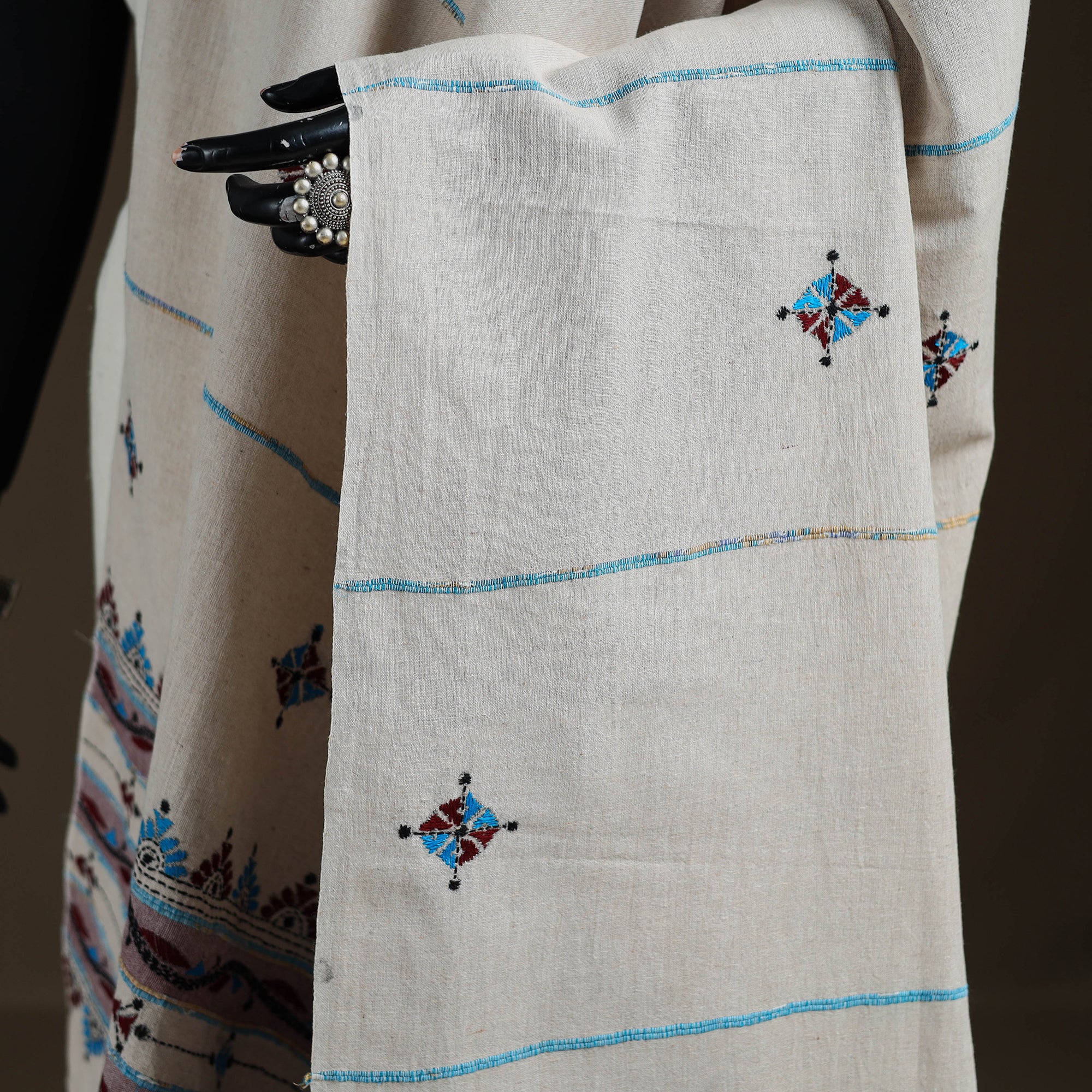 White - Kantha Hand Embroidered Khes Handwoven Cotton Dupatta 22 - Image 3
