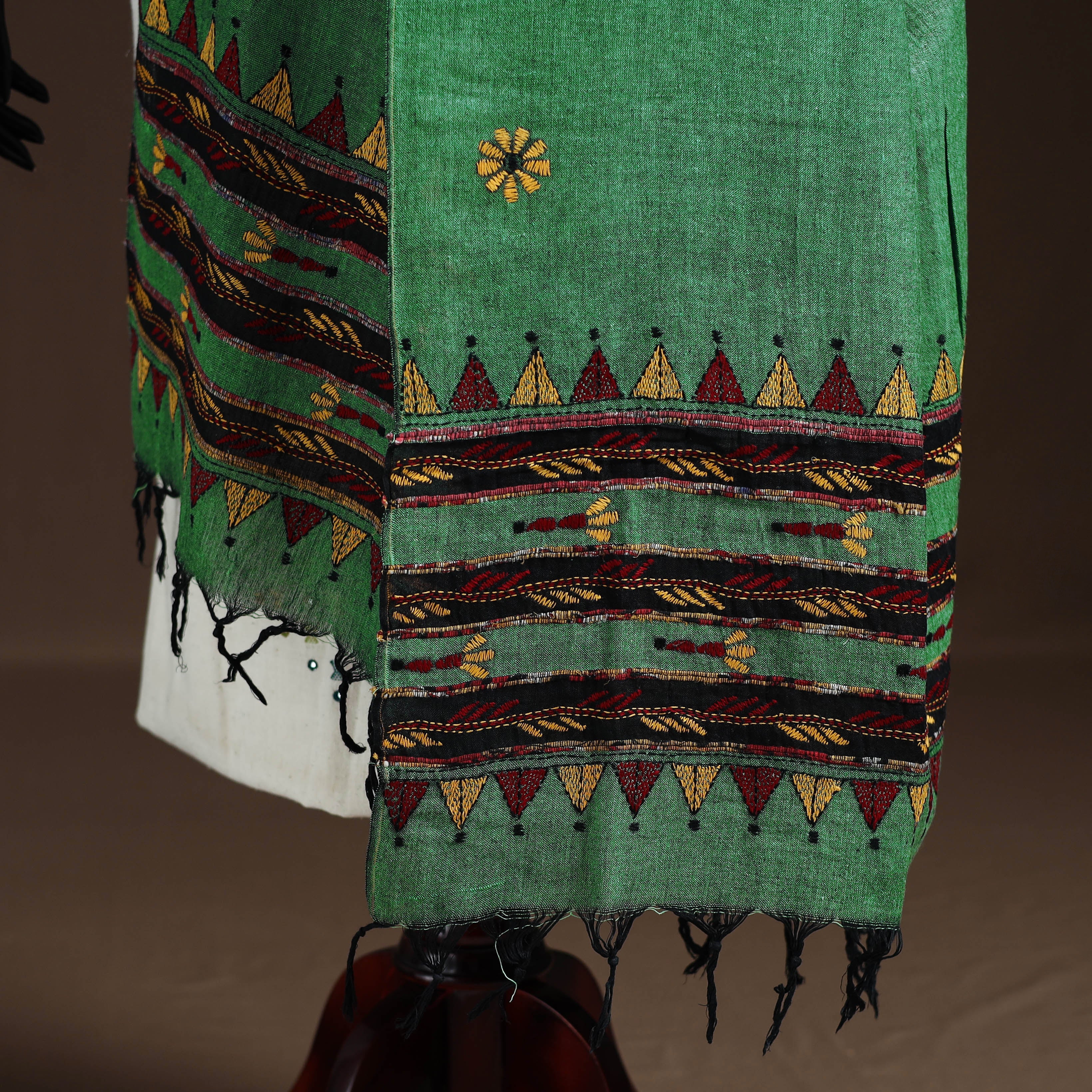 Green - Kantha Hand Embroidered Khes Handwoven Cotton Dupatta 39 - Image 4