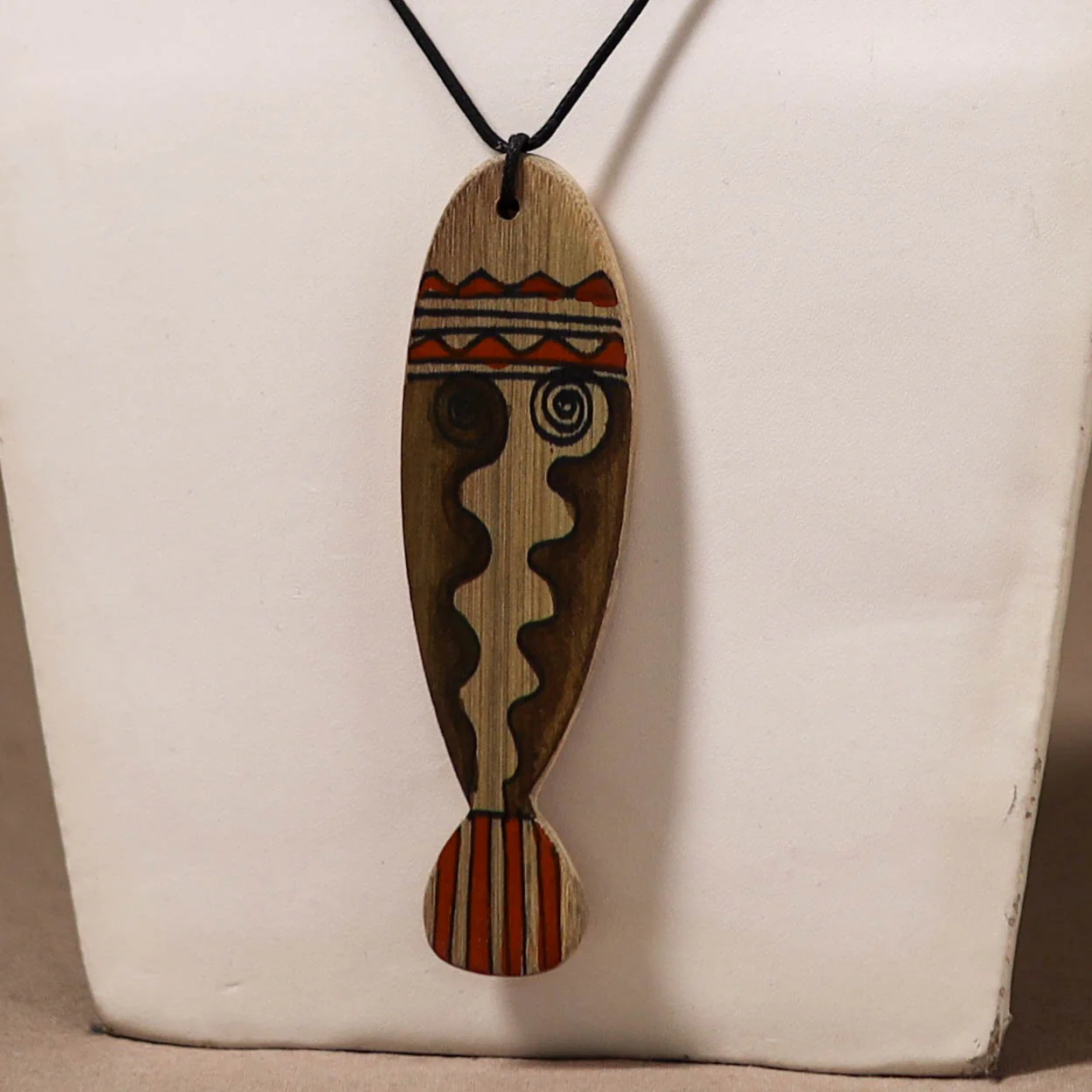 Kerala Mural Handpainted Bamboo Fish Necklace 135 - Image 3