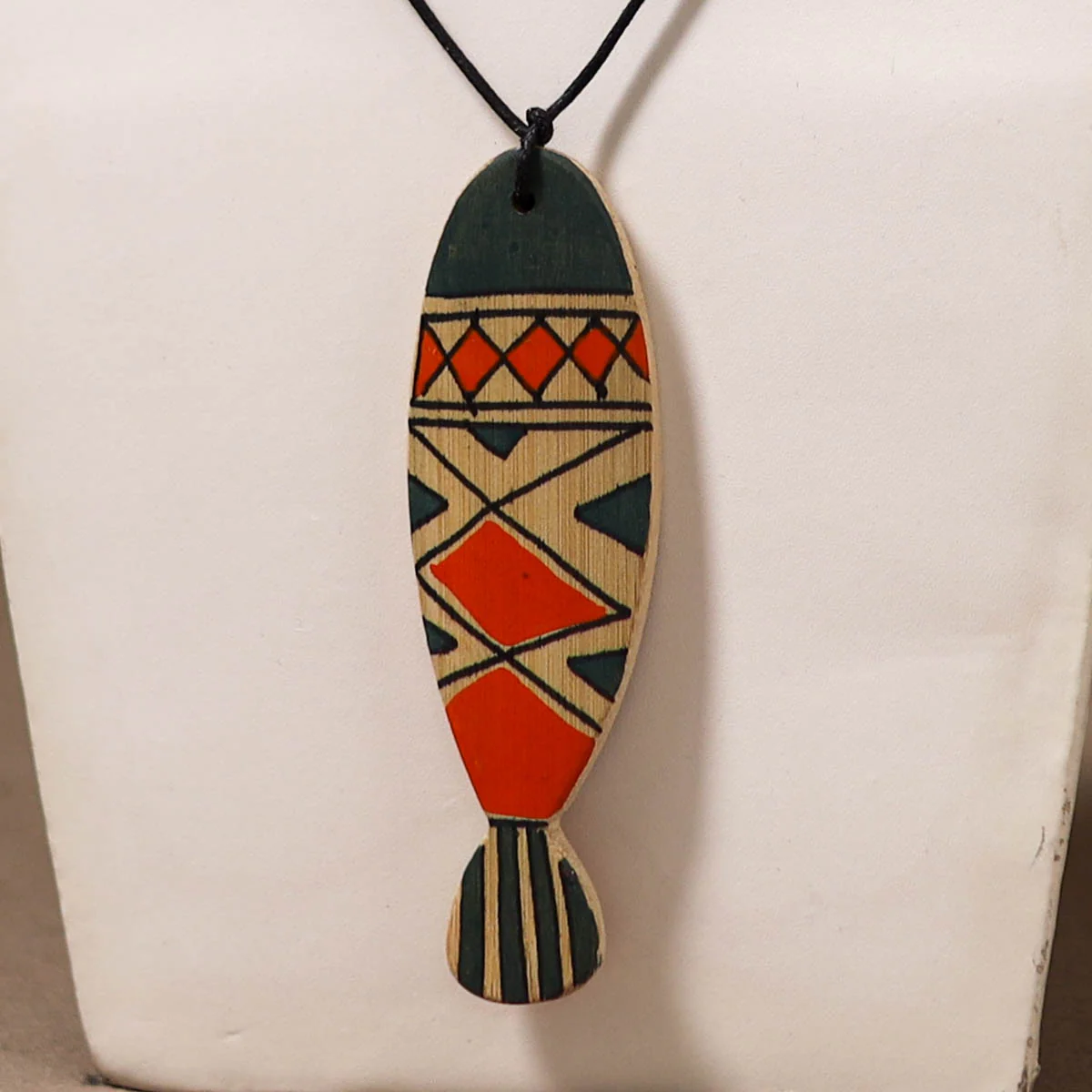Kerala Mural Handpainted Bamboo Fish Necklace 138 - Image 2