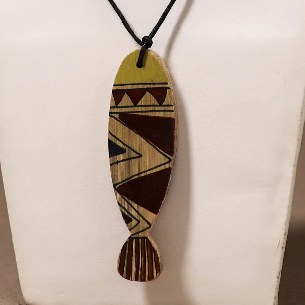 Kerala Mural Handpainted Bamboo Fish Necklace 147 - Image 2