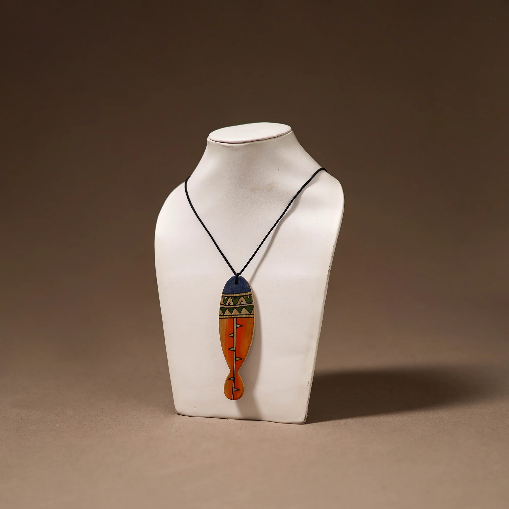 Kerala Mural Handpainted Bamboo Fish Necklace 154
