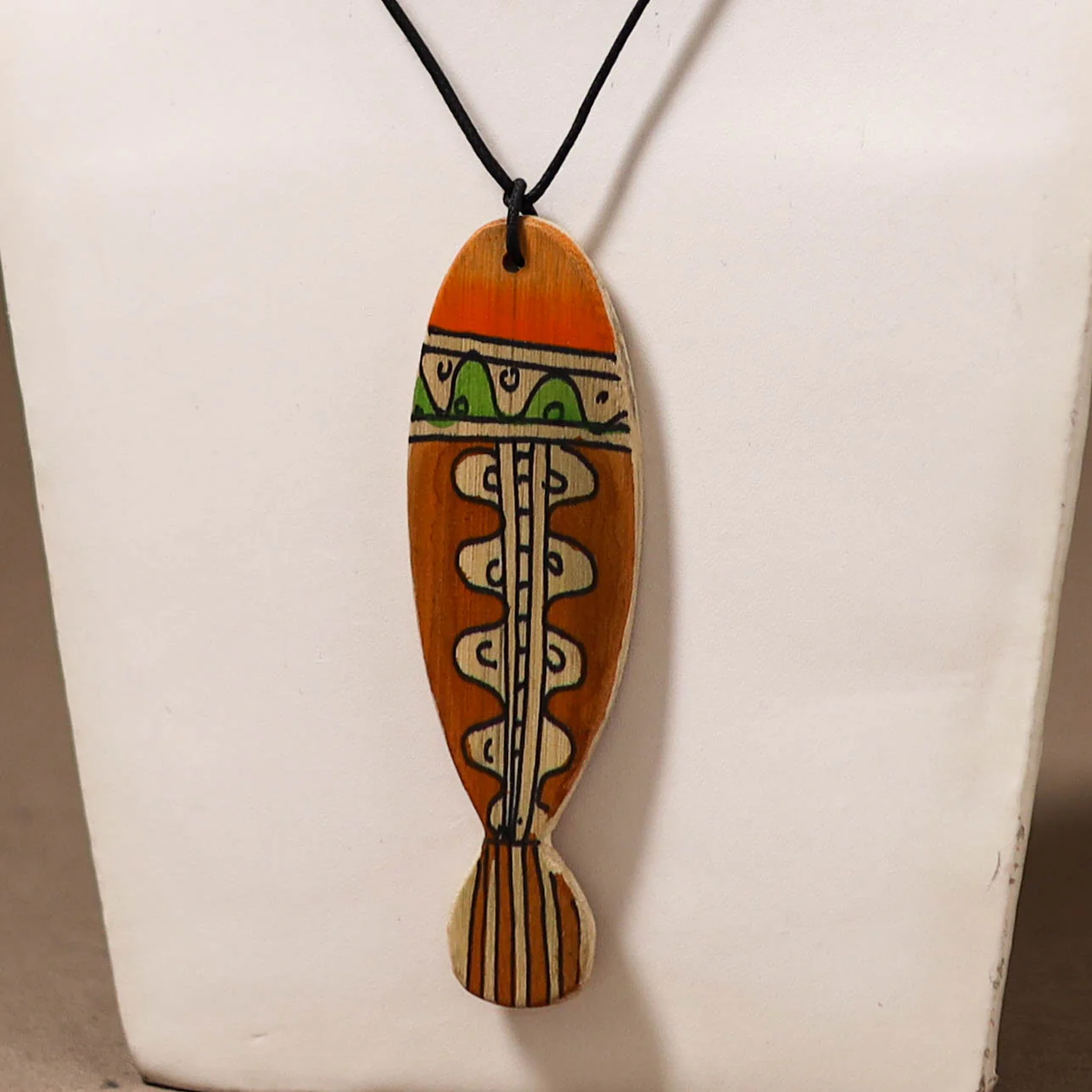 Kerala Mural Handpainted Bamboo Fish Necklace 155 - Image 2