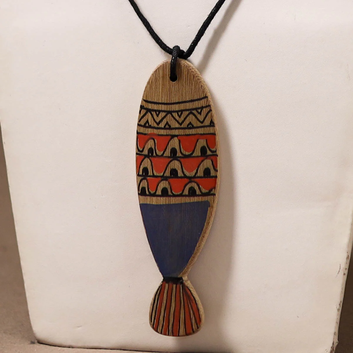Kerala Mural Handpainted Bamboo Fish Necklace 158 - Image 2