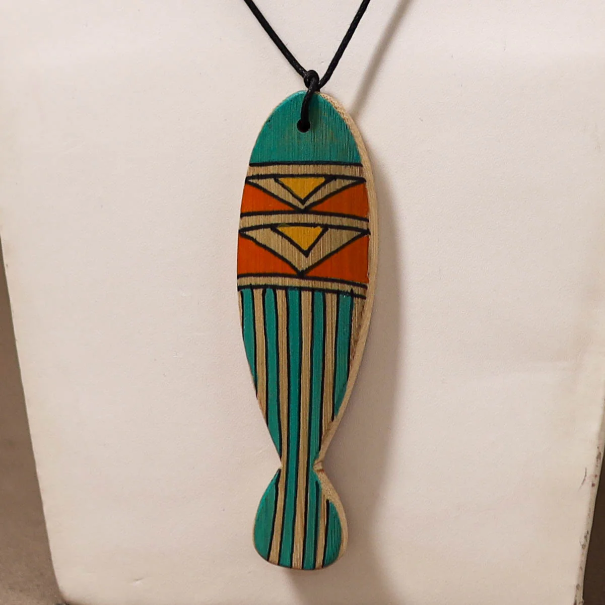Kerala Mural Handpainted Bamboo Fish Necklace 165 - Image 2
