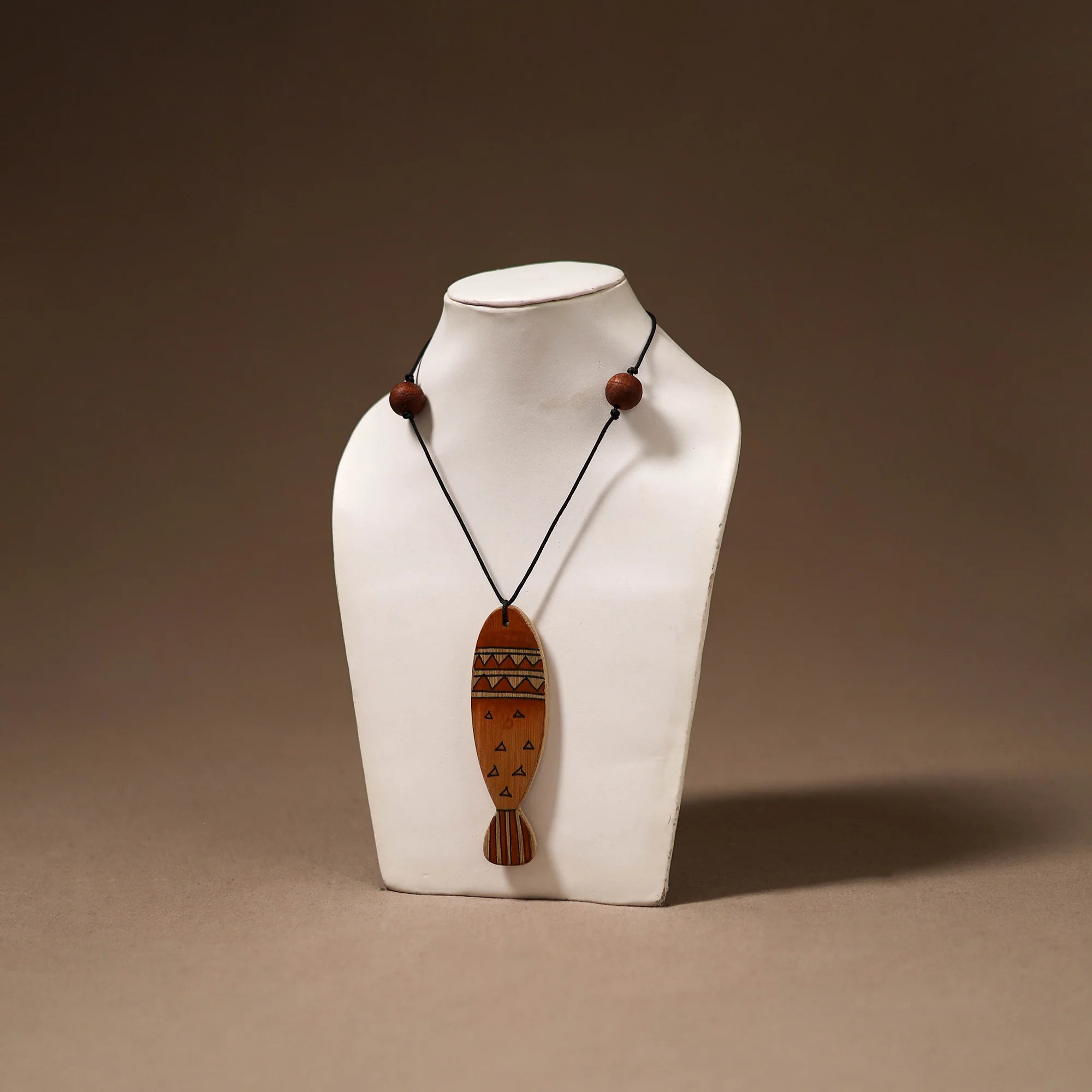 Kerala Mural Handpainted Bamboo Fish Necklace 166