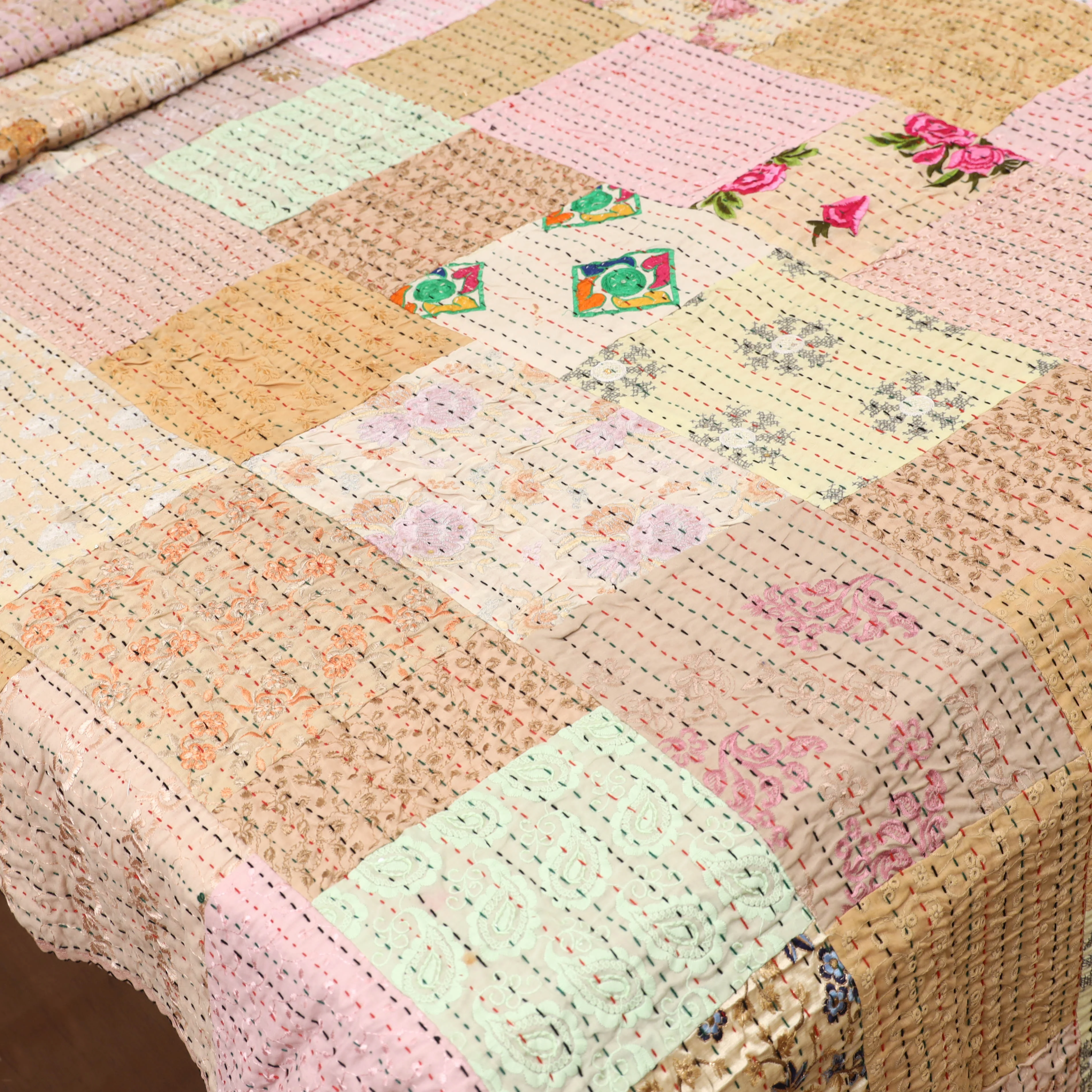 Beige - Khambadiya Tagai Patchwork Quilt / Gudri / Blanket 16 - Image 3