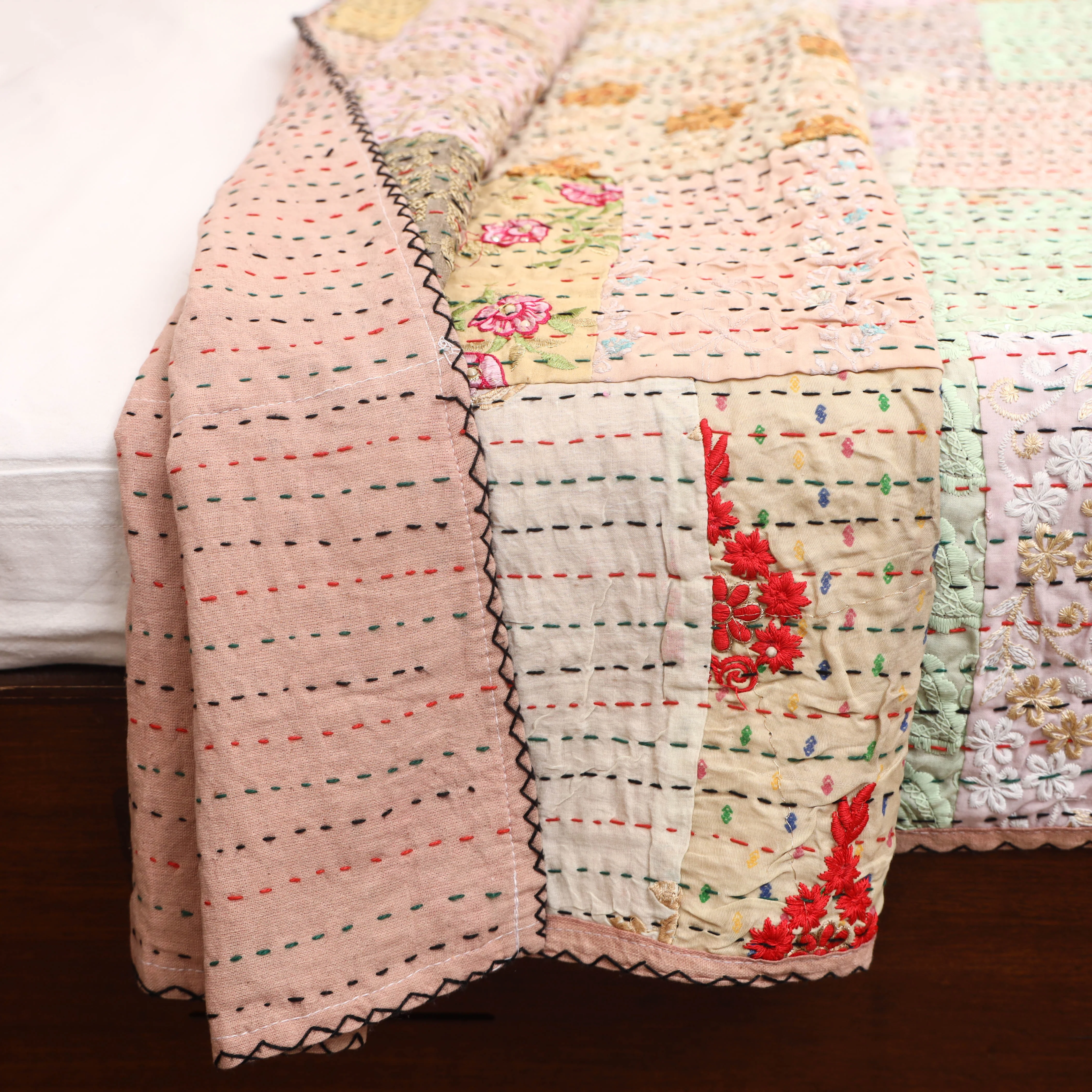 Beige - Khambadiya Tagai Patchwork Quilt / Gudri / Blanket 16 - Image 4