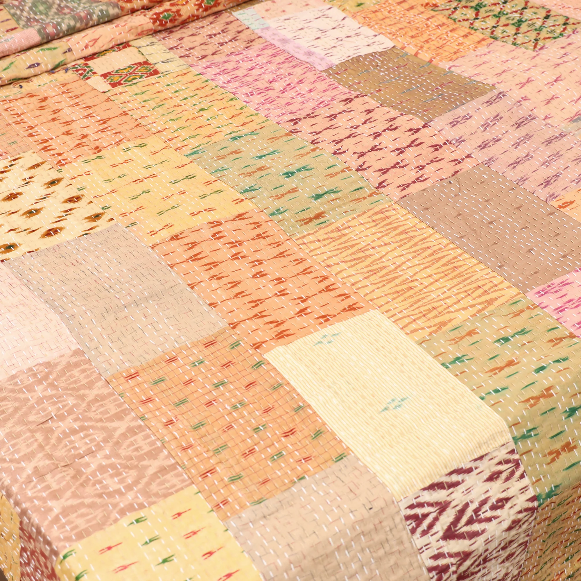 Beige - Khambadiya Tagai Patchwork Quilt / Gudri / Blanket 39 - Image 3