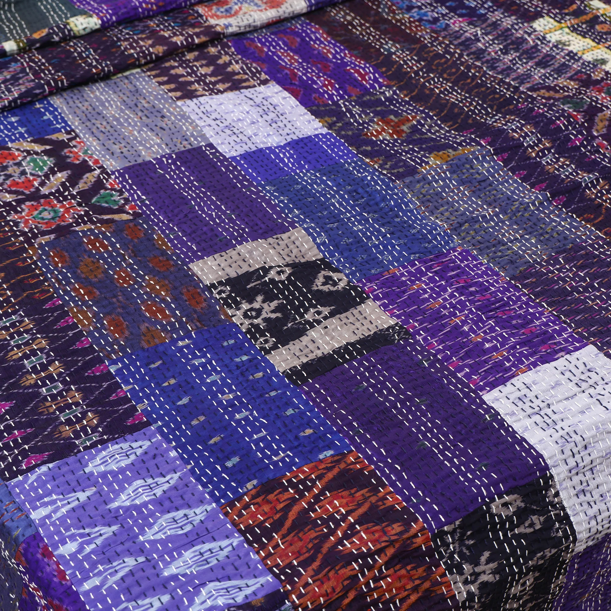 Purple - Khambadiya Tagai Patchwork Quilt / Gudri / Blanket 42 - Image 3