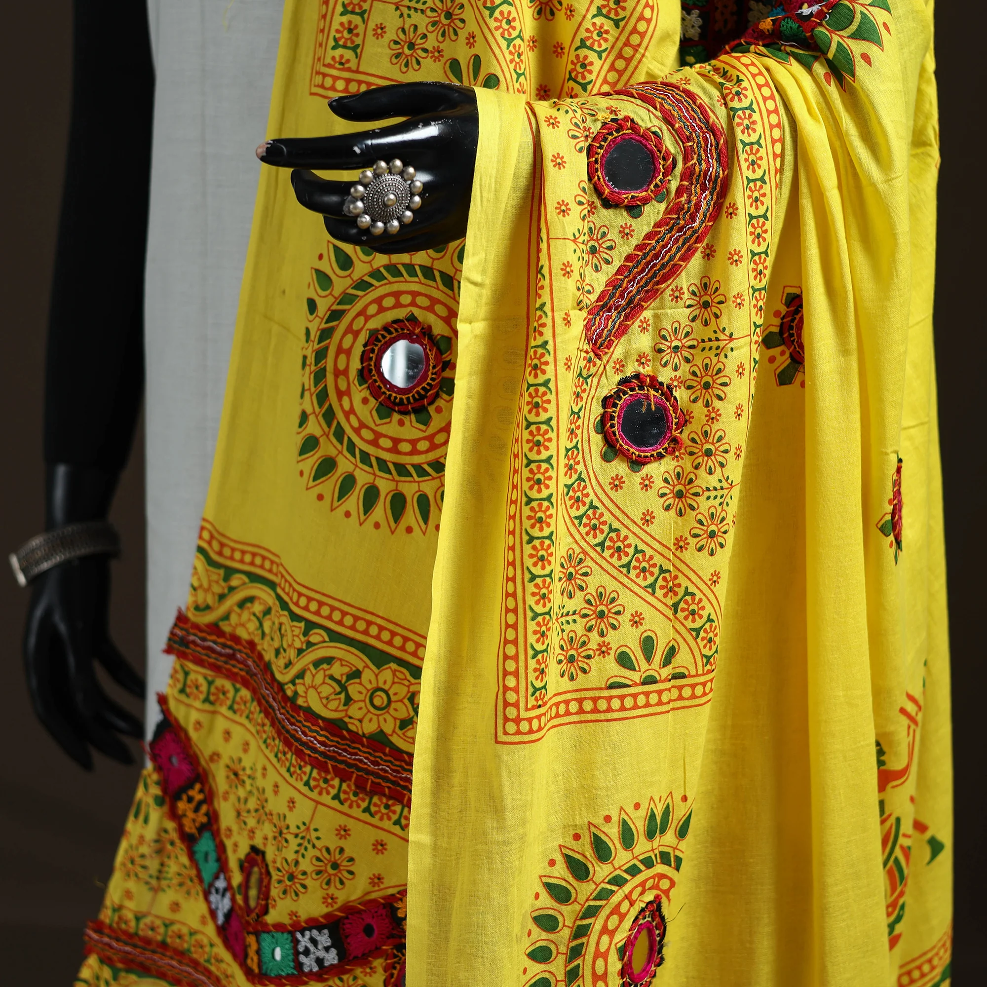 Kutch Hand Embroidered Mirror Work Printed Cotton Dupatta 02 - Image 3