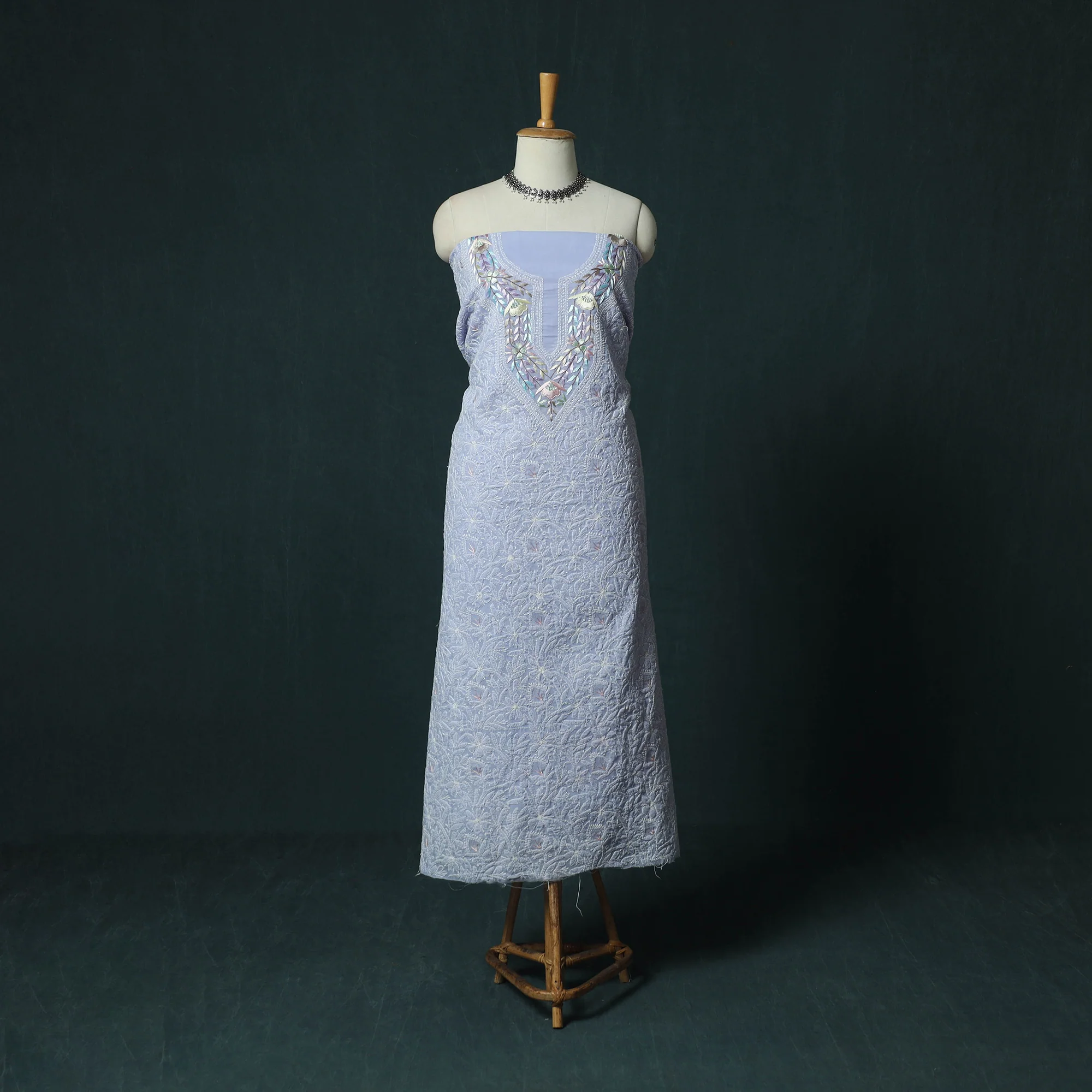 Lucknow Chikankari Parsi Style Hand Embroidered Pure Mul Cotton Unstitched Kurta Material (2.8M) 01