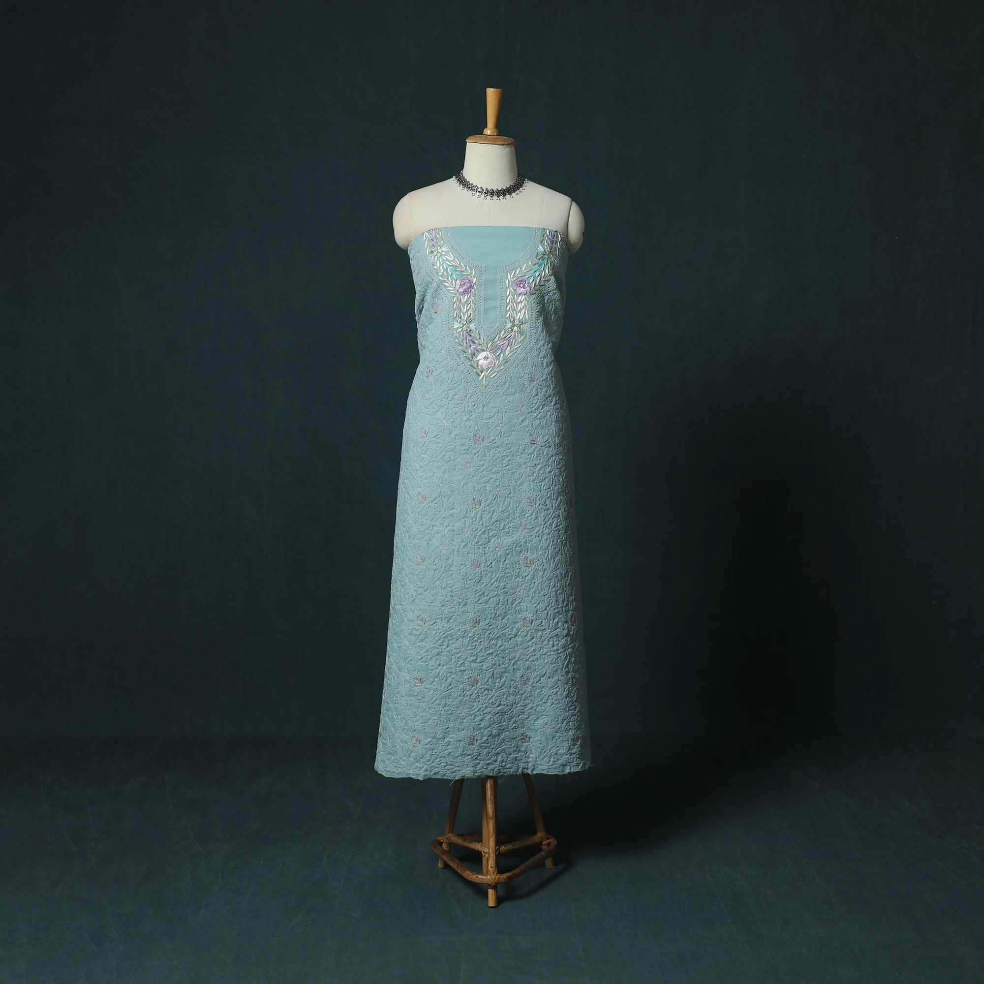 Lucknow Chikankari Parsi Style Hand Embroidered Pure Mul Cotton Unstitched Kurta Material (2.8M) 03