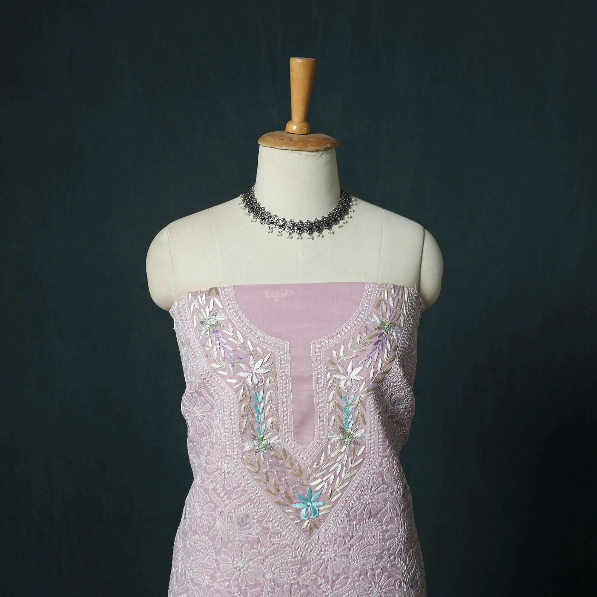 Lucknow Chikankari Parsi Style Hand Embroidered Pure Mul Cotton Unstitched Kurta Material (2.8M) 07 - Image 2