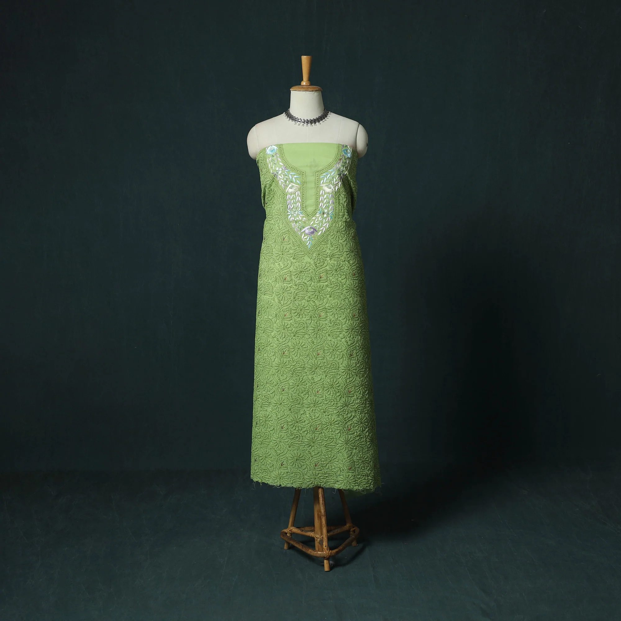 Lucknow Chikankari Parsi Style Hand Embroidered Pure Mul Cotton Unstitched Kurta Material (2.8M) 17