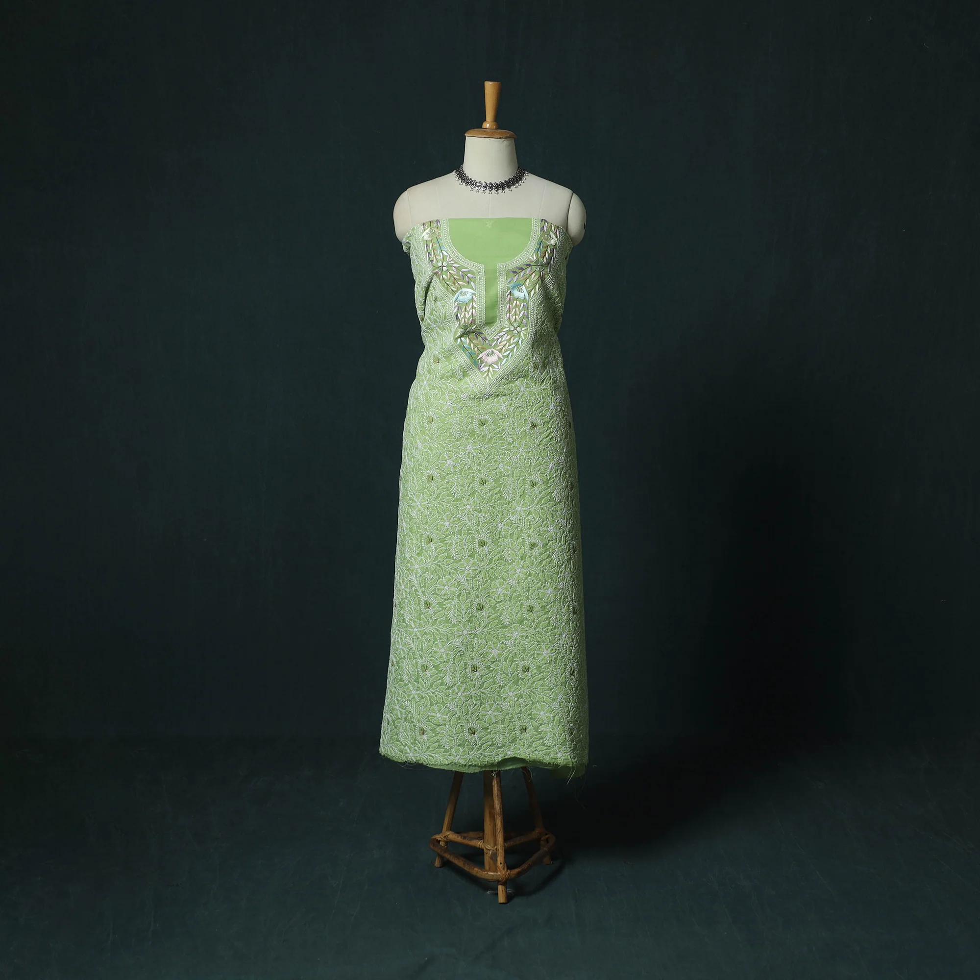 Lucknow Chikankari Parsi Style Hand Embroidered Pure Mul Cotton Unstitched Kurta Material (2.8M) 19