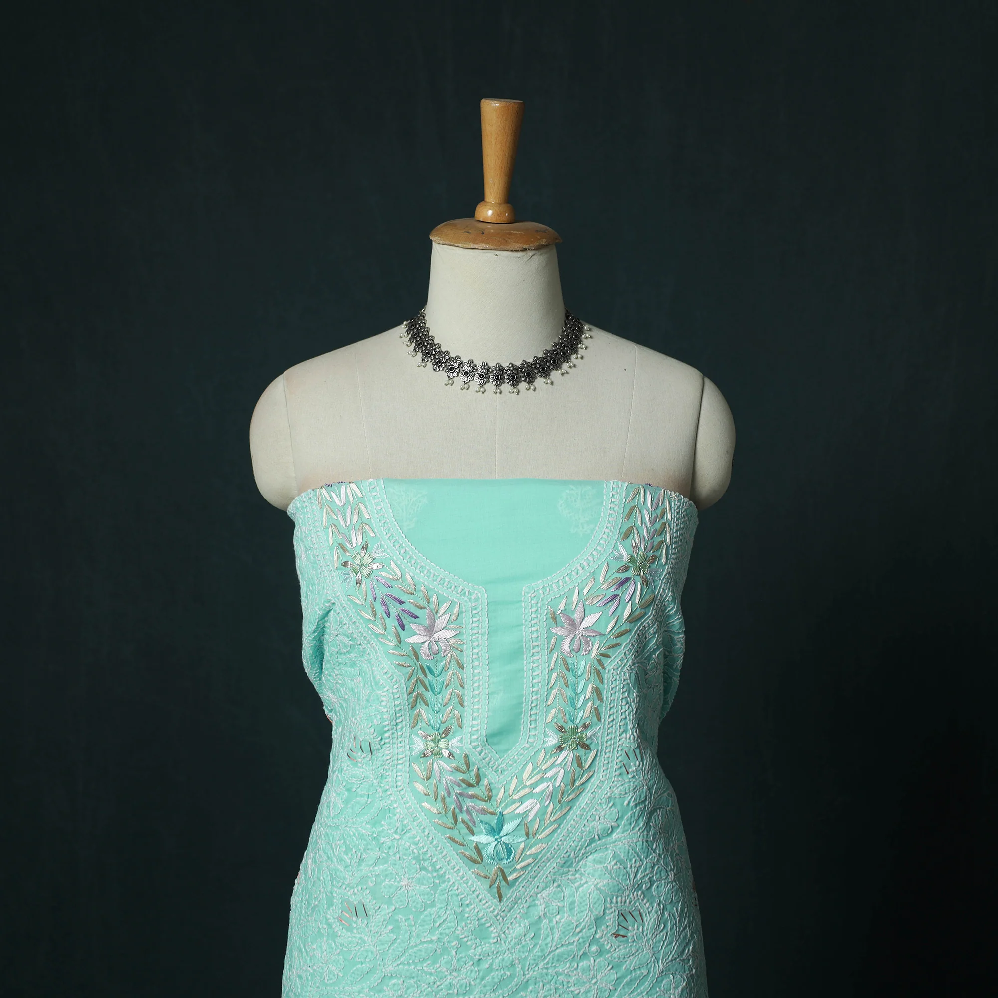 Lucknow Chikankari Parsi Style Hand Embroidered Pure Mul Cotton Unstitched Kurta Material (2.8M) 20 - Image 2