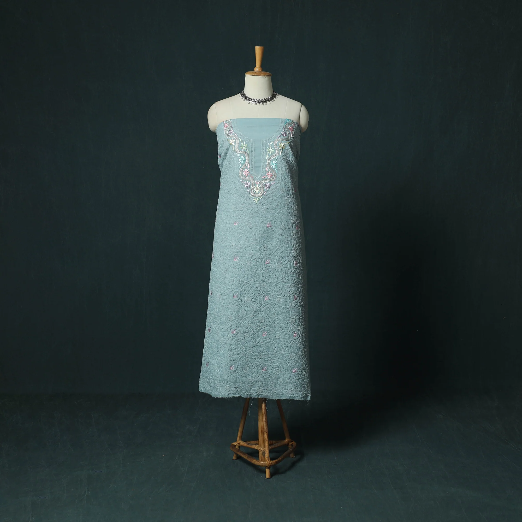 Lucknow Chikankari Parsi Style Hand Embroidered Pure Mul Cotton Unstitched Kurta Material (2.8M) 25