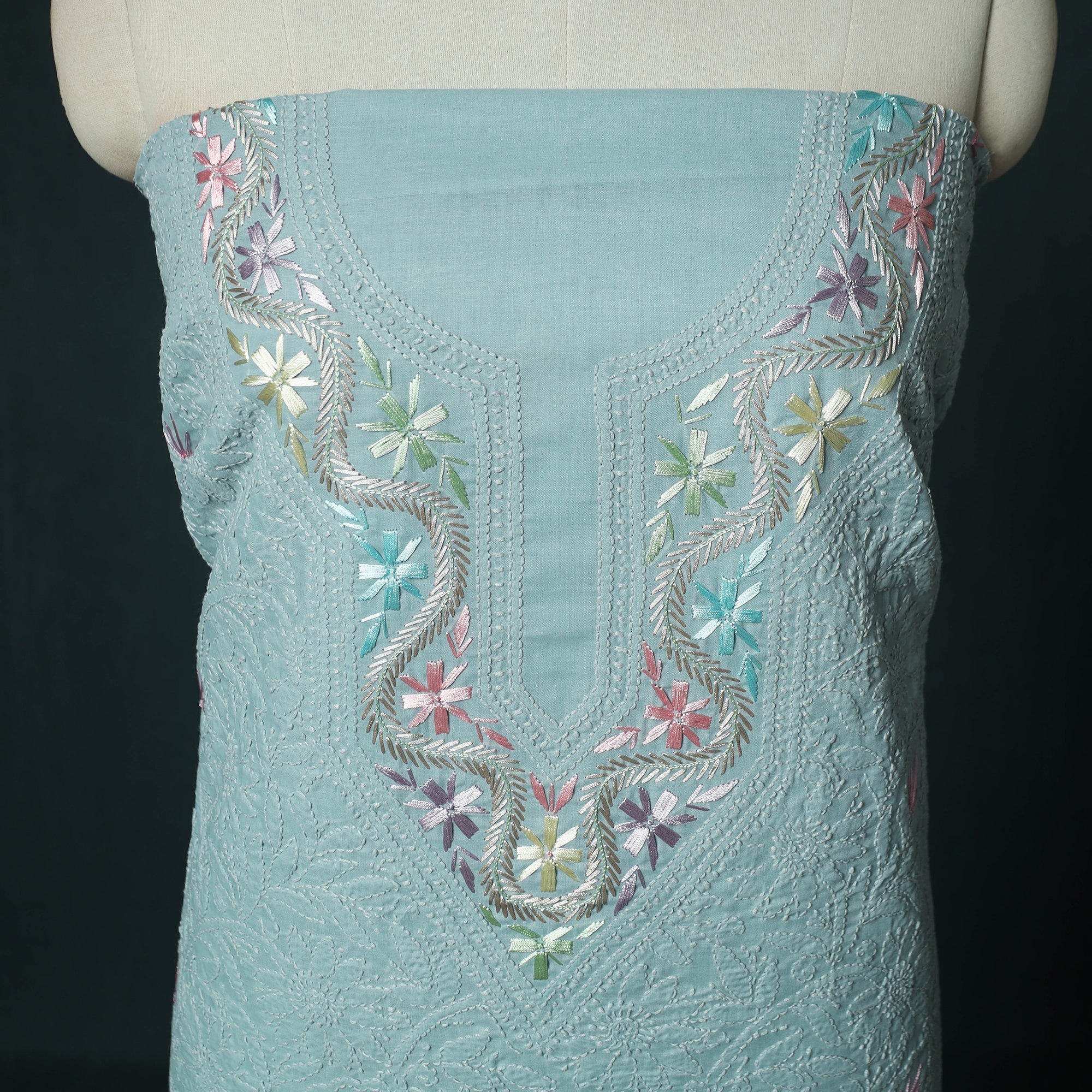 Lucknow Chikankari Parsi Style Hand Embroidered Pure Mul Cotton Unstitched Kurta Material (2.8M) 25 - Image 3