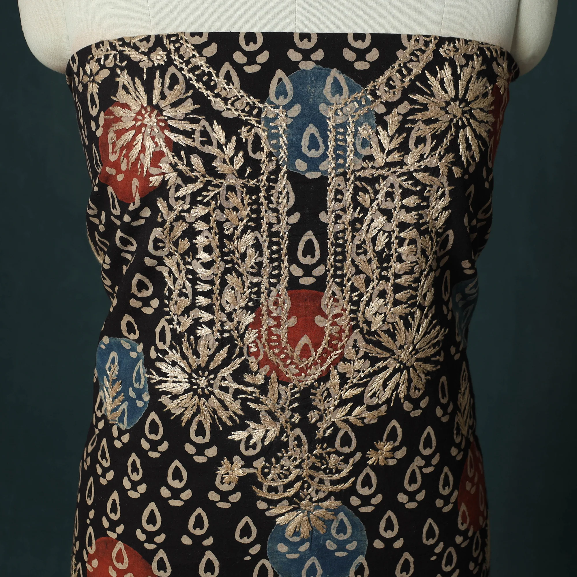 Lucknowi Chikankari Hand Embroidered Ajrakh Cotton Unstitched Kurta Material (2.5M) 45 - Image 3