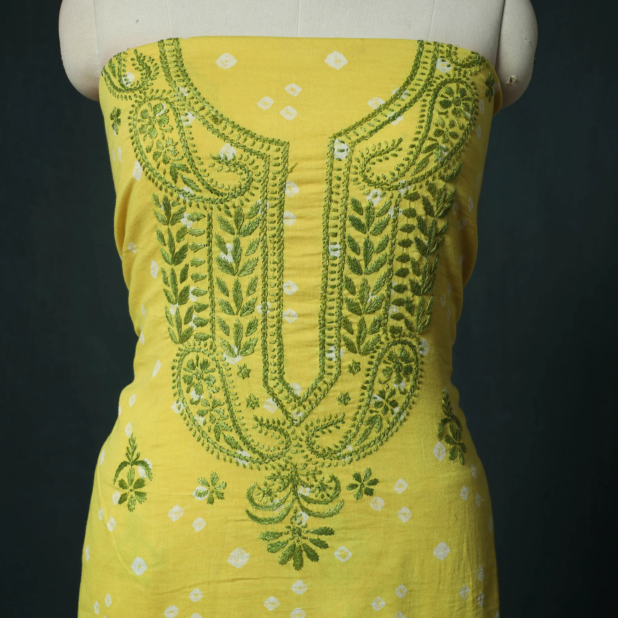 Lucknowi Chikankari Hand Embroidered Bandhani Cotton Unstitched Kurta Material (2.5M) 12 - Image 3