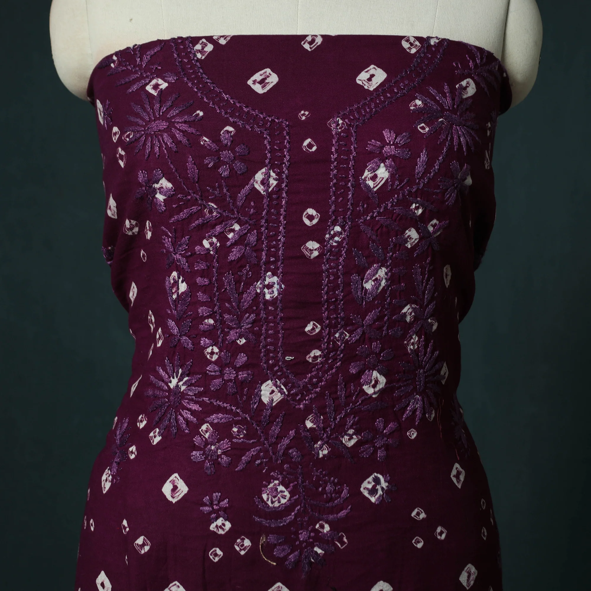 Lucknowi Chikankari Hand Embroidered Bandhani Cotton Unstitched Kurta Material (2.5M) 21 - Image 3