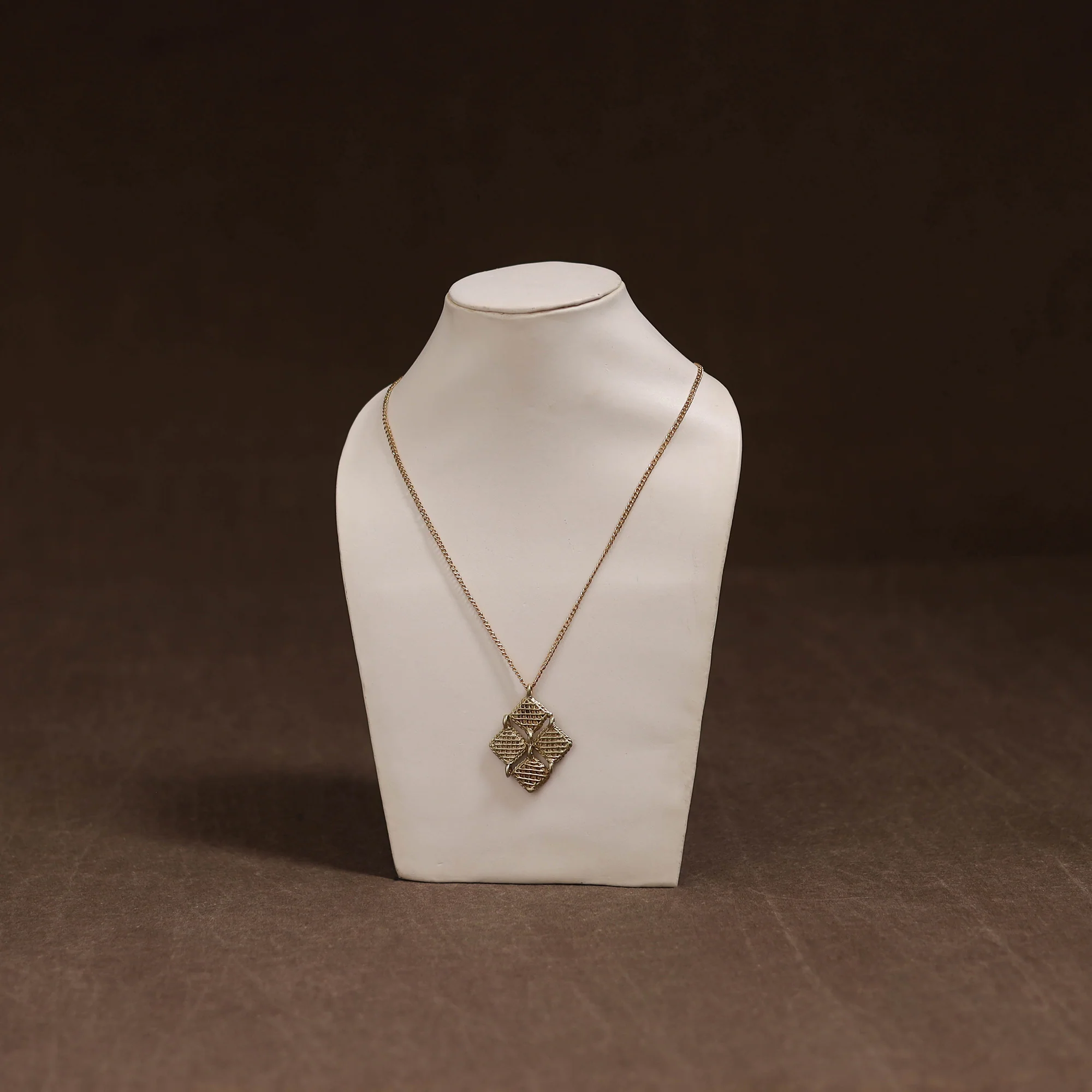Miharu Tribal Dokra Brass Pendant Necklace 09