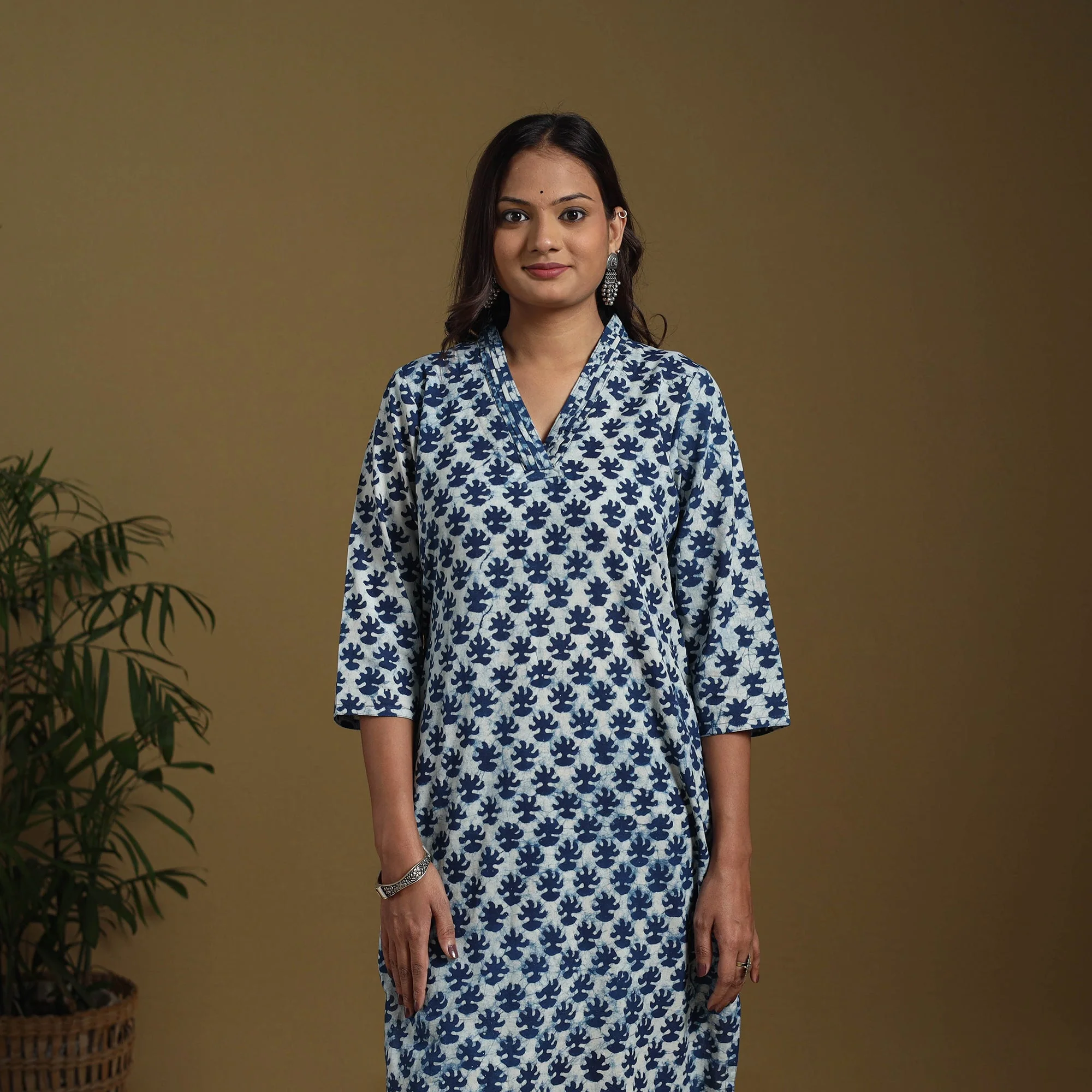 Blue - Natural Dyed Indigo Block Print Cotton Straight Bagru Kurta 06 - Image 3
