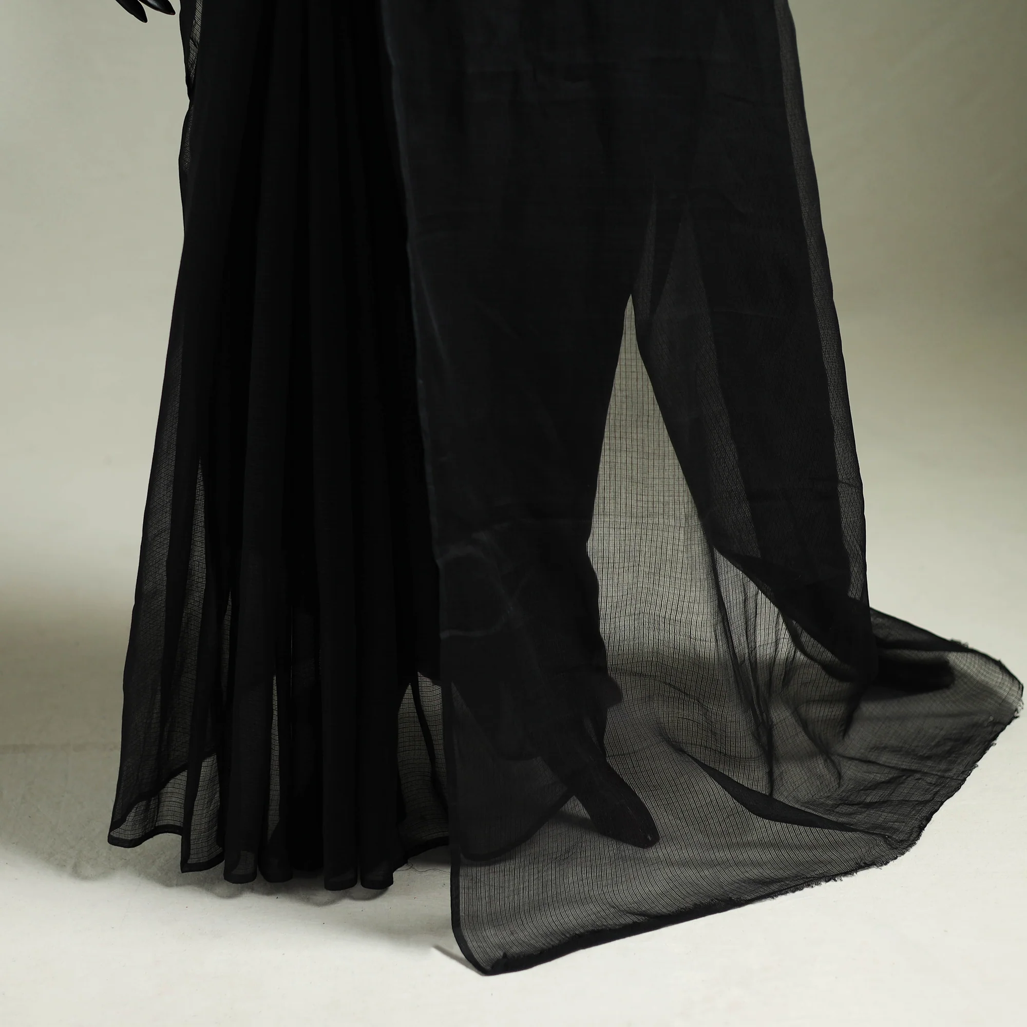 Black - Nazaakat Kota Doria Cotton Plain Saree with Blouse & Jewellery Set 07 - Image 4