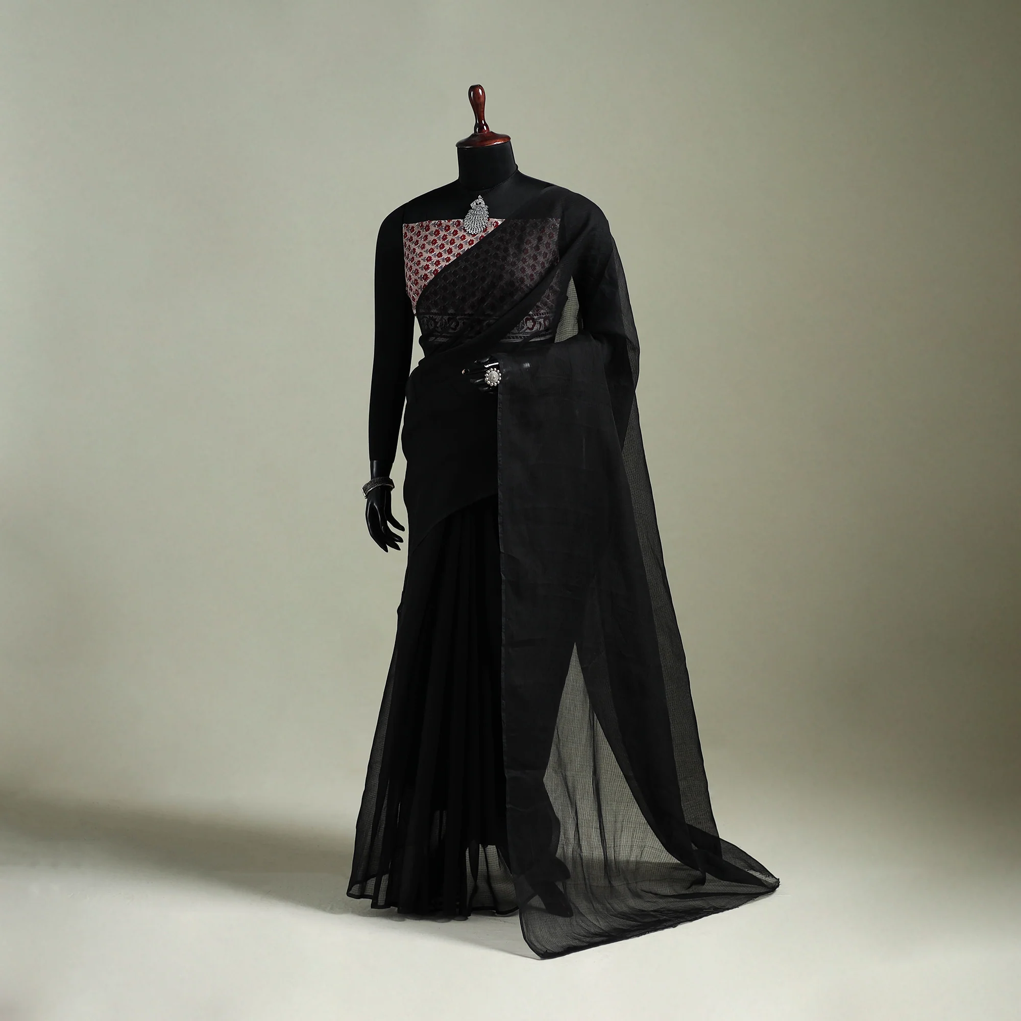 Black - Nazaakat Kota Doria Cotton Plain Saree with Blouse & Jewellery Set 08