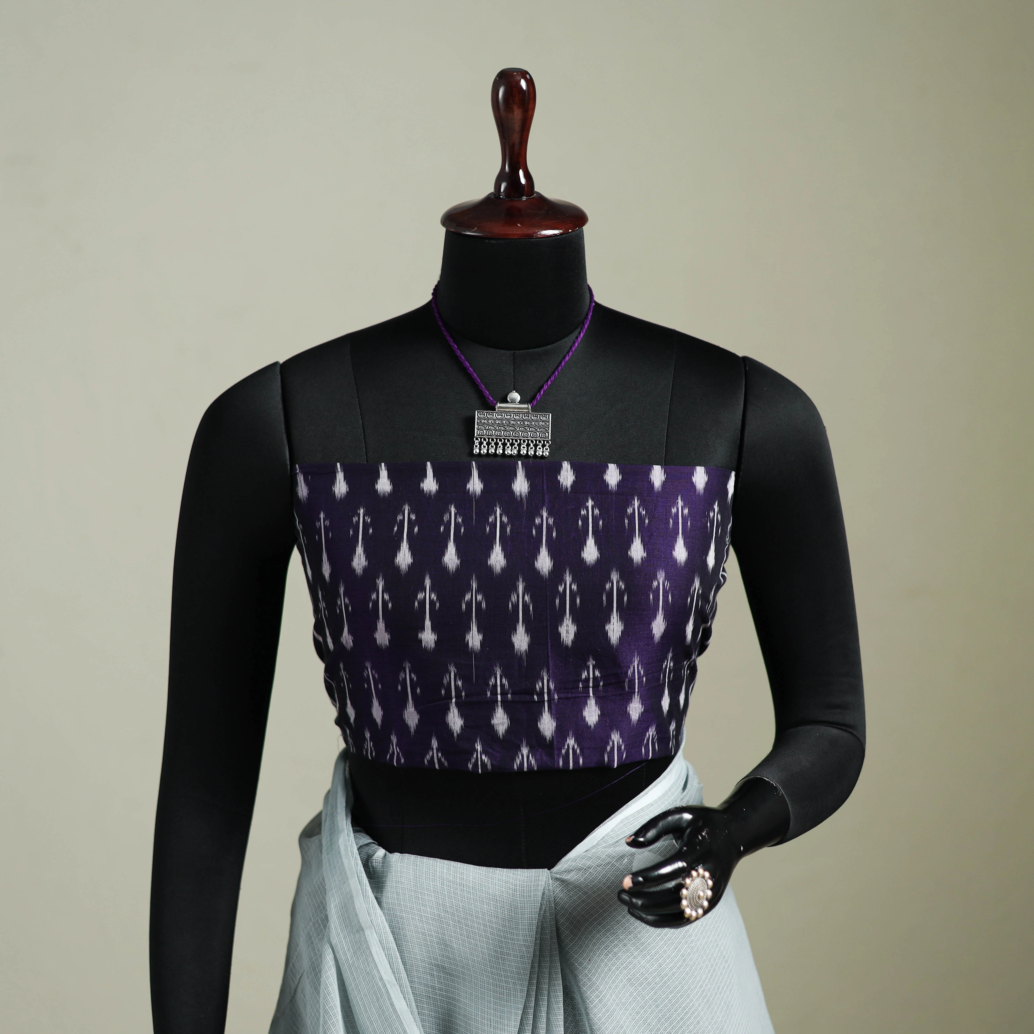 Grey - Nazaakat Kota Doria Cotton Plain Saree with Blouse & Jewellery Set 102 - Image 2