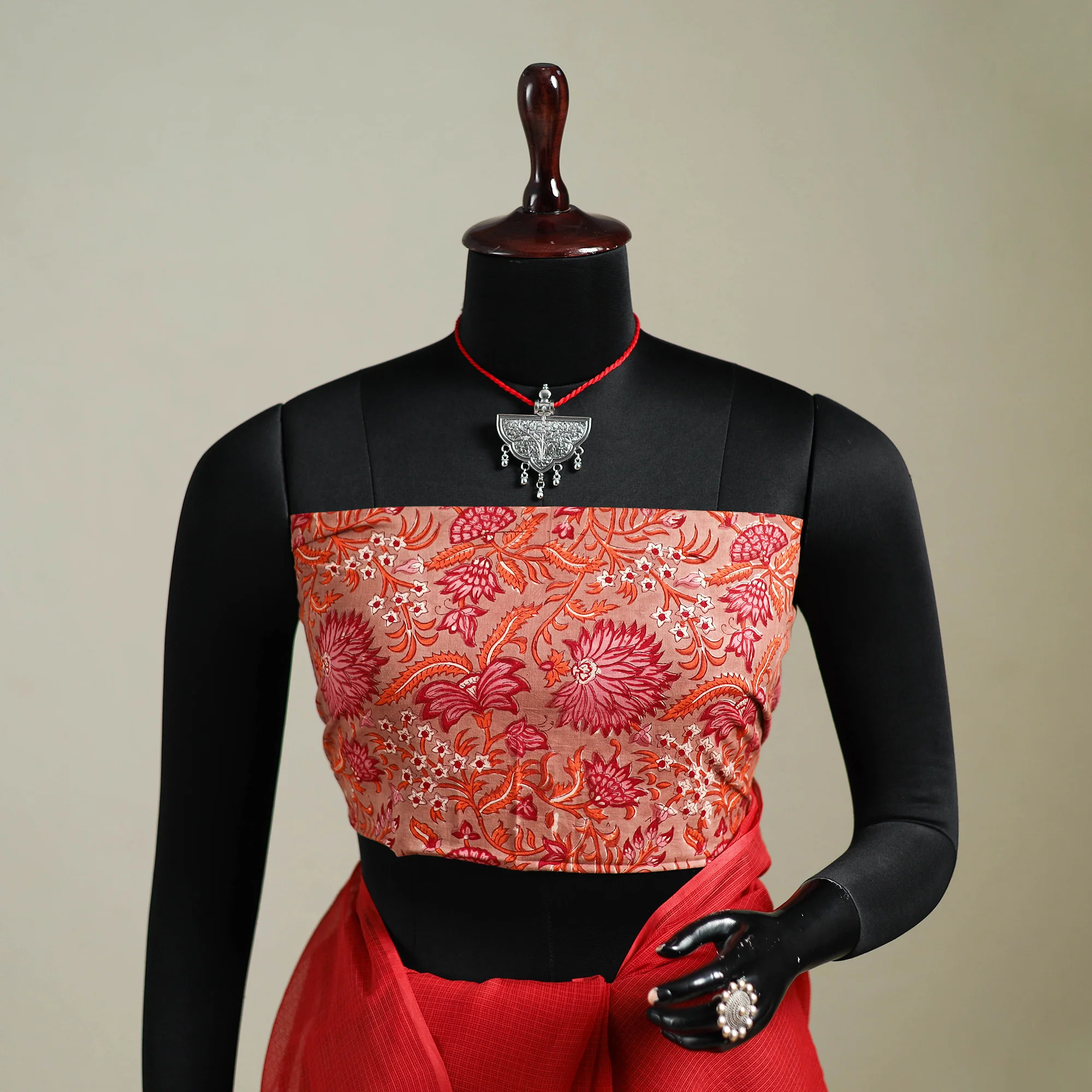 Red - Nazaakat Kota Doria Cotton Plain Saree with Blouse & Jewellery Set 103 - Image 2
