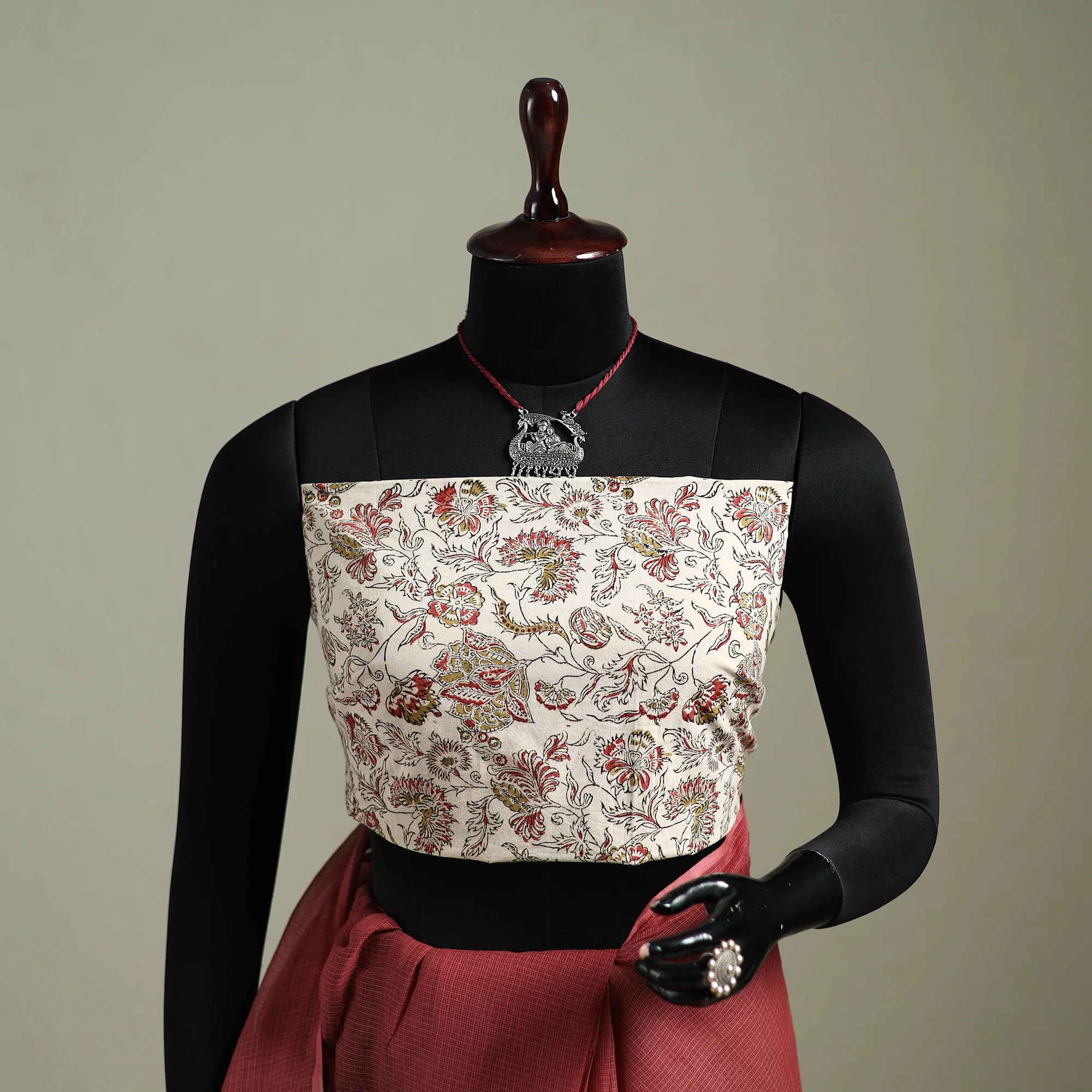 Red - Nazaakat Kota Doria Cotton Plain Saree with Blouse & Jewellery Set 125 - Image 2