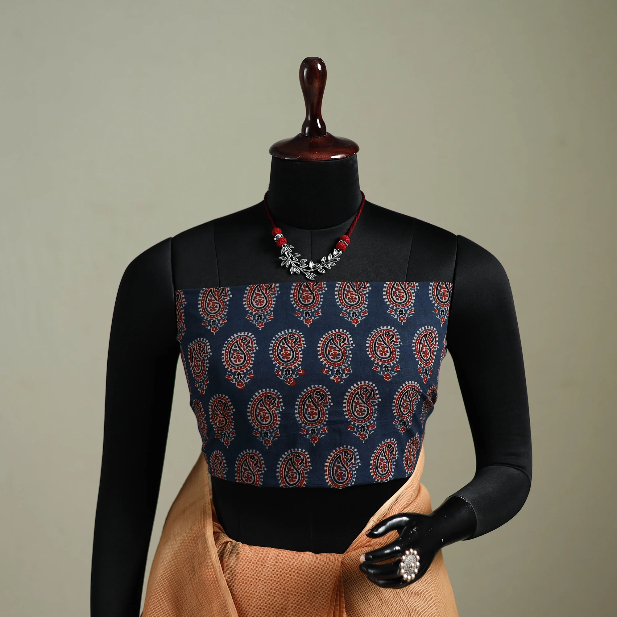 Peach - Nazaakat Kota Doria Cotton Plain Saree with Blouse & Jewellery Set 134 - Image 2