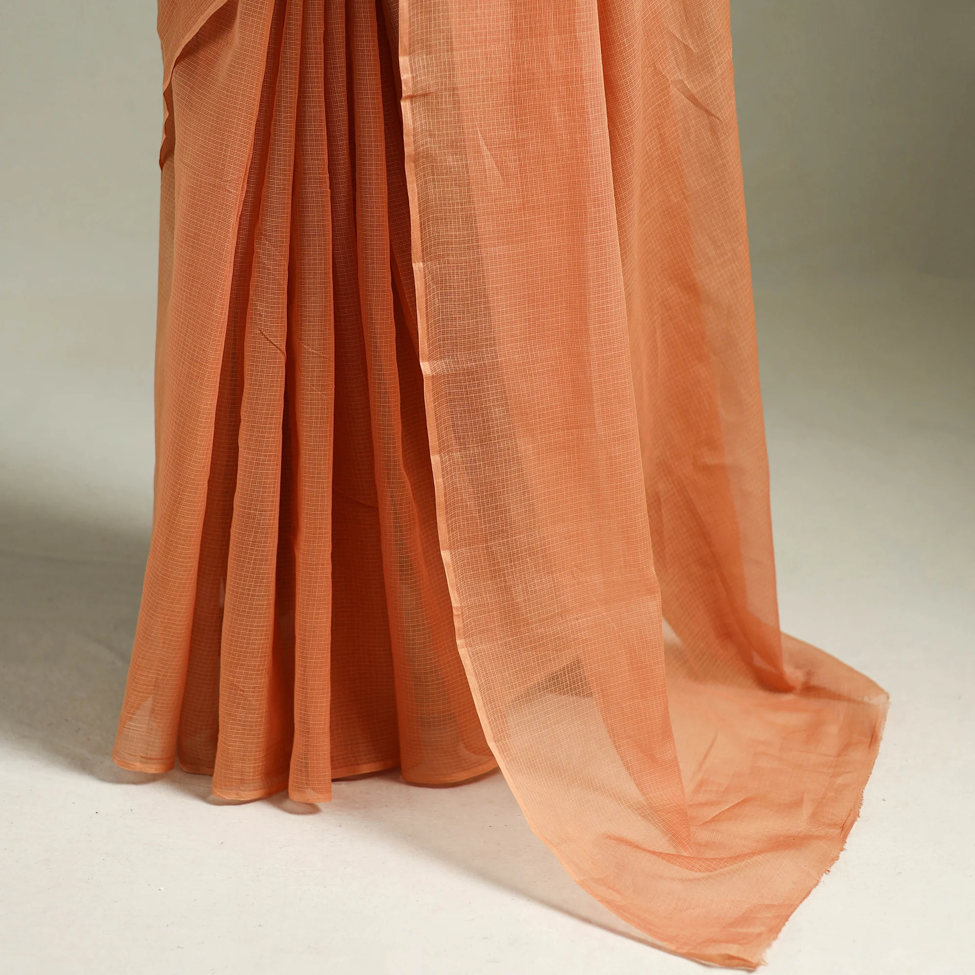Peach - Nazaakat Kota Doria Cotton Plain Saree with Blouse & Jewellery Set 136 - Image 4