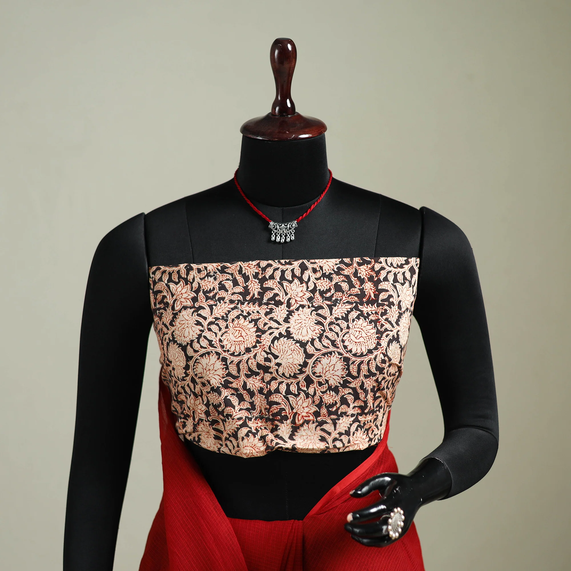 Red - Nazaakat Kota Doria Cotton Plain Saree with Blouse & Jewellery Set 141 - Image 2