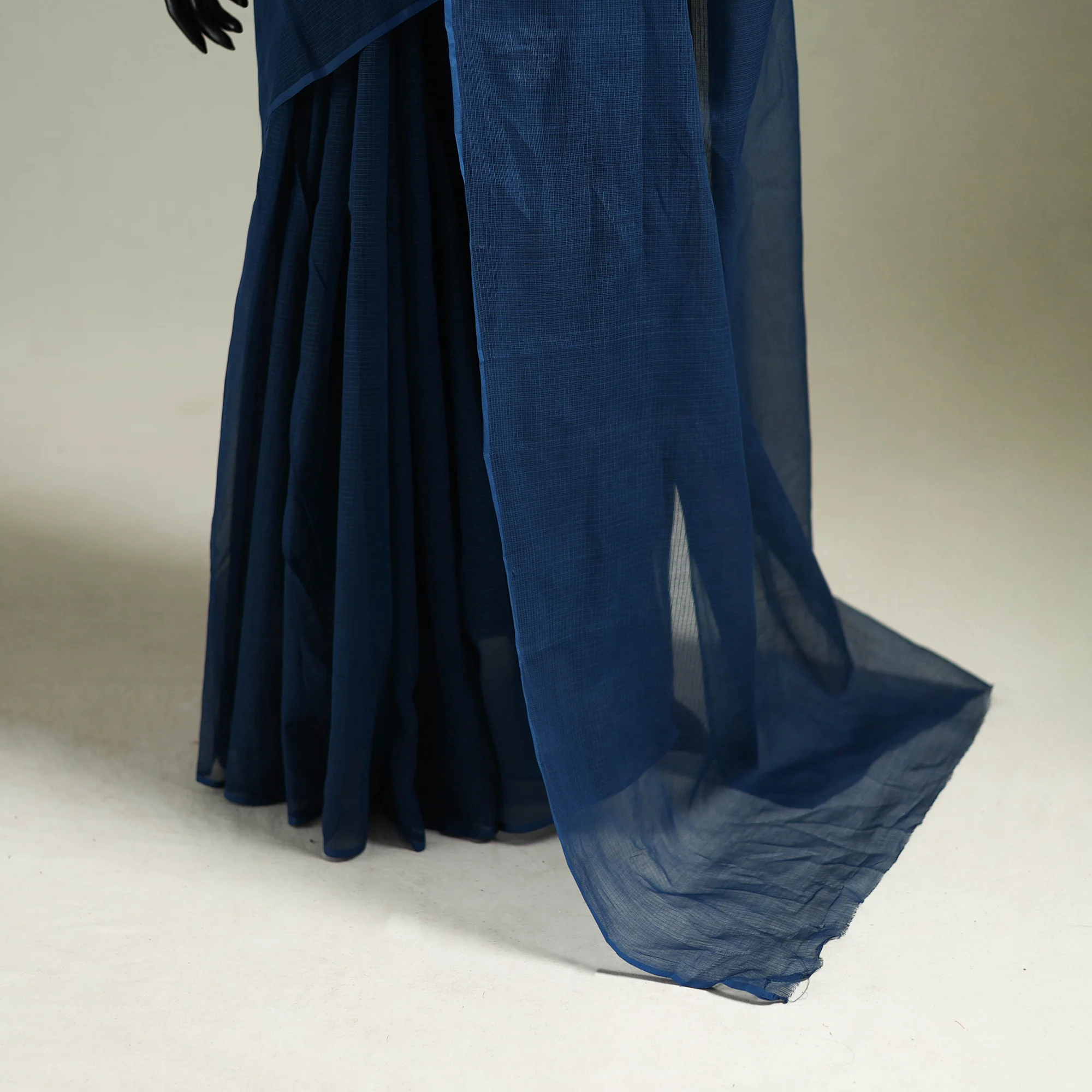 Blue - Nazaakat Kota Doria Cotton Plain Saree with Blouse & Jewellery Set 157 - Image 4