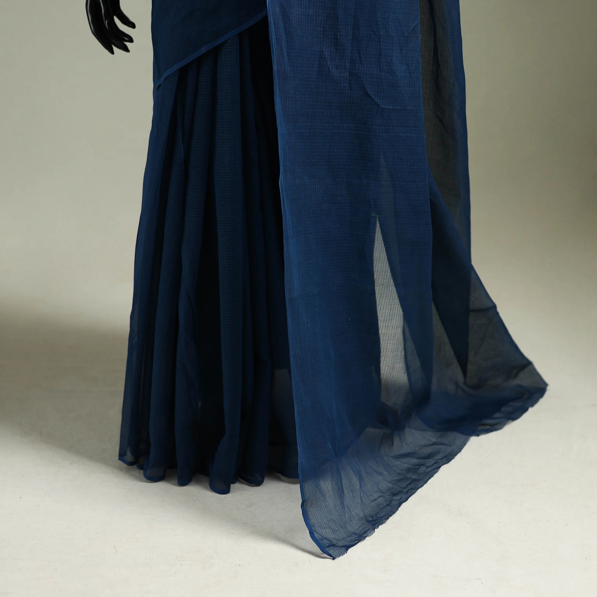 Blue - Nazaakat Kota Doria Cotton Plain Saree with Blouse & Jewellery Set 158 - Image 4