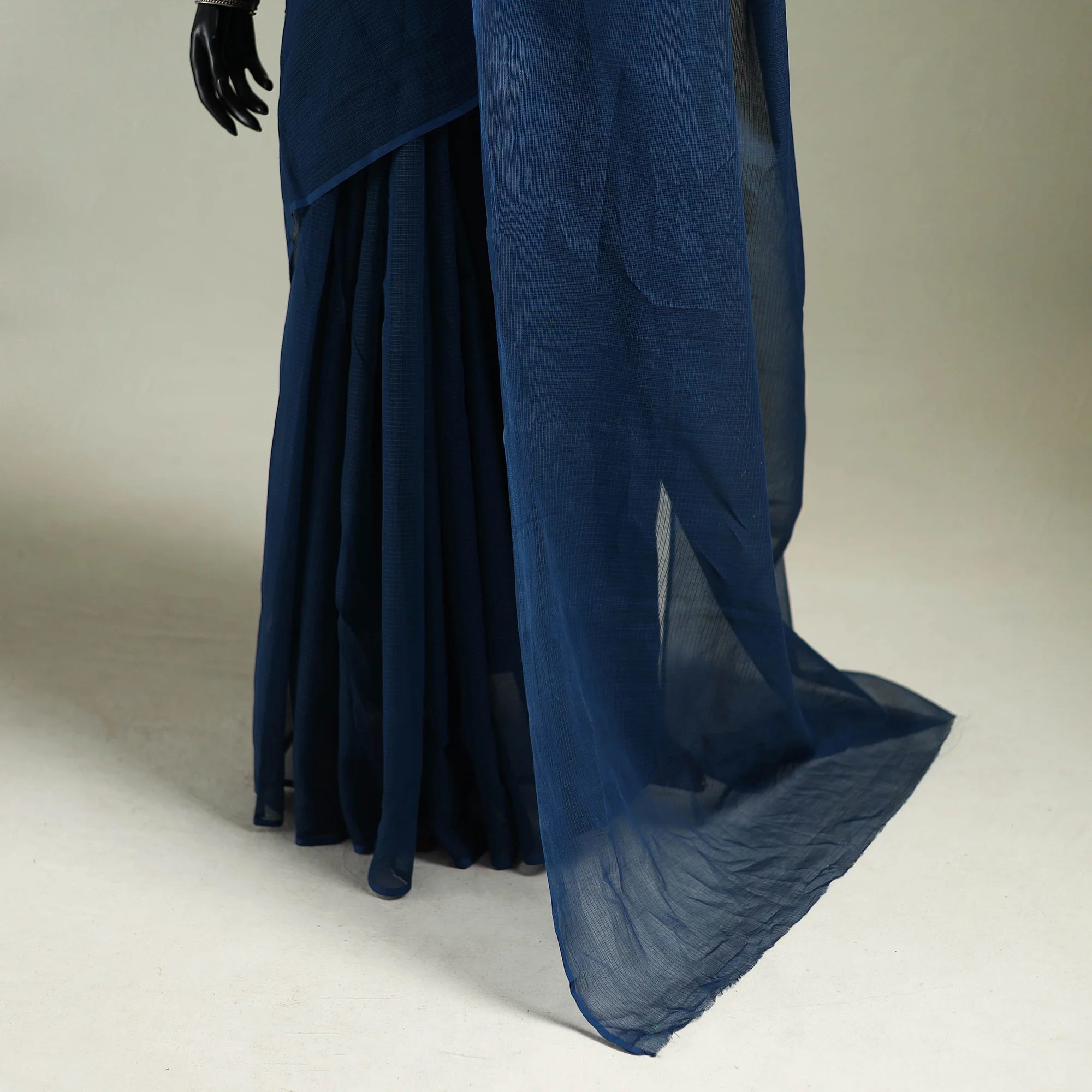 Blue - Nazaakat Kota Doria Cotton Plain Saree with Blouse & Jewellery Set 159 - Image 4
