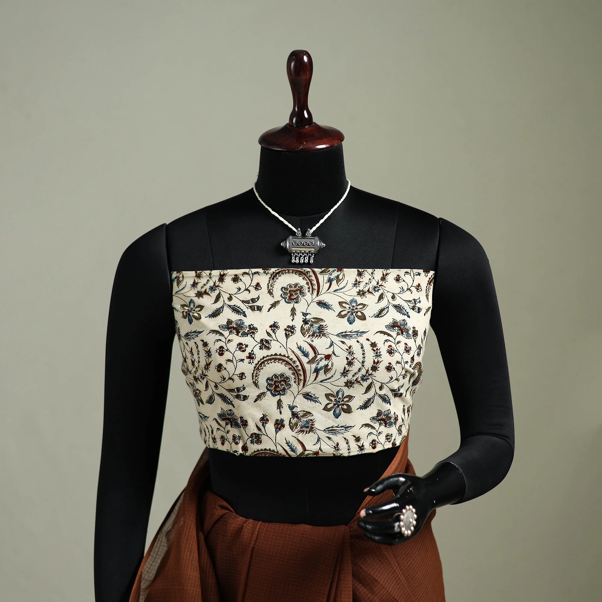 Brown - Nazaakat Kota Doria Cotton Plain Saree with Blouse & Jewellery Set 163 - Image 2