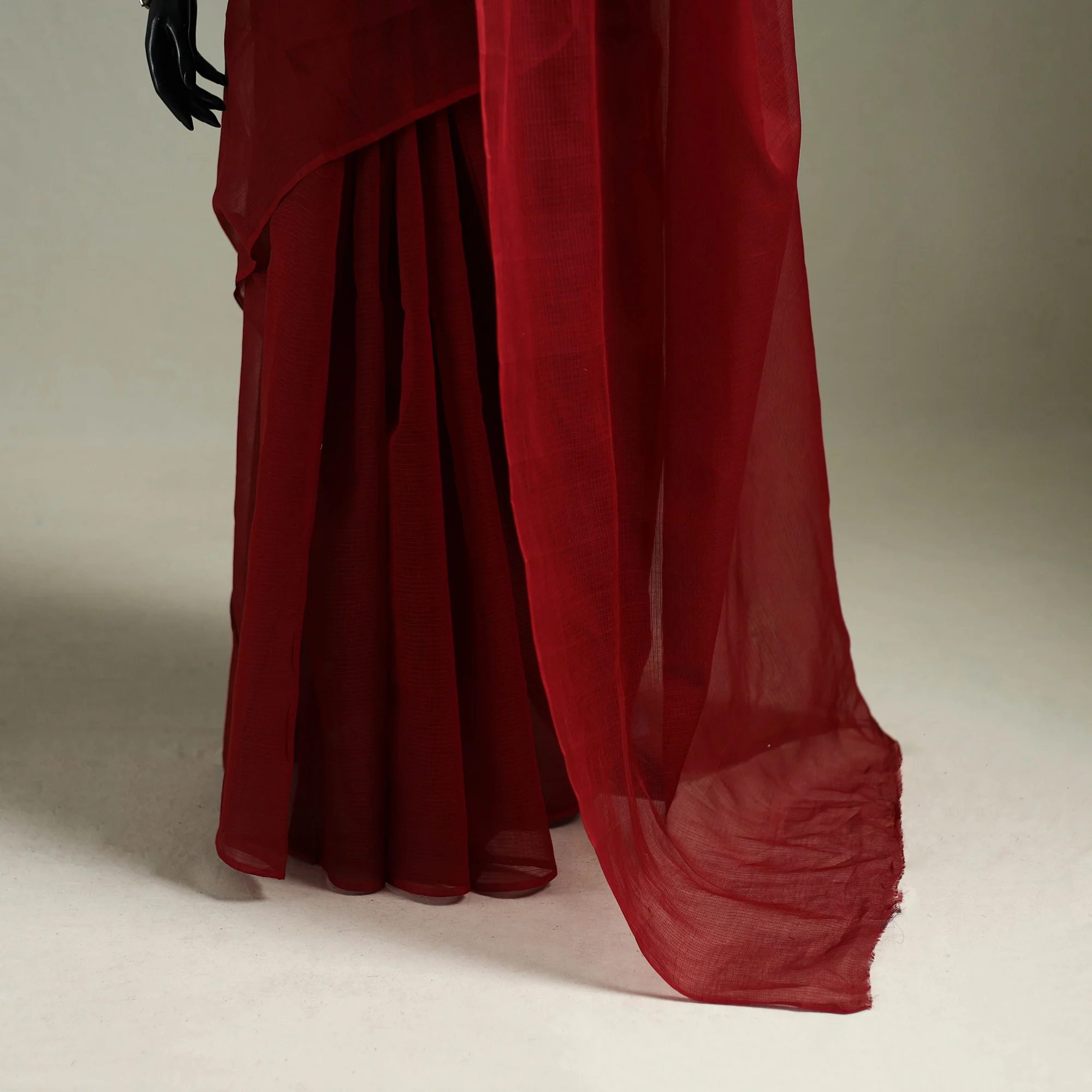 Red - Nazaakat Kota Doria Cotton Plain Saree with Blouse & Jewellery Set 166 - Image 4