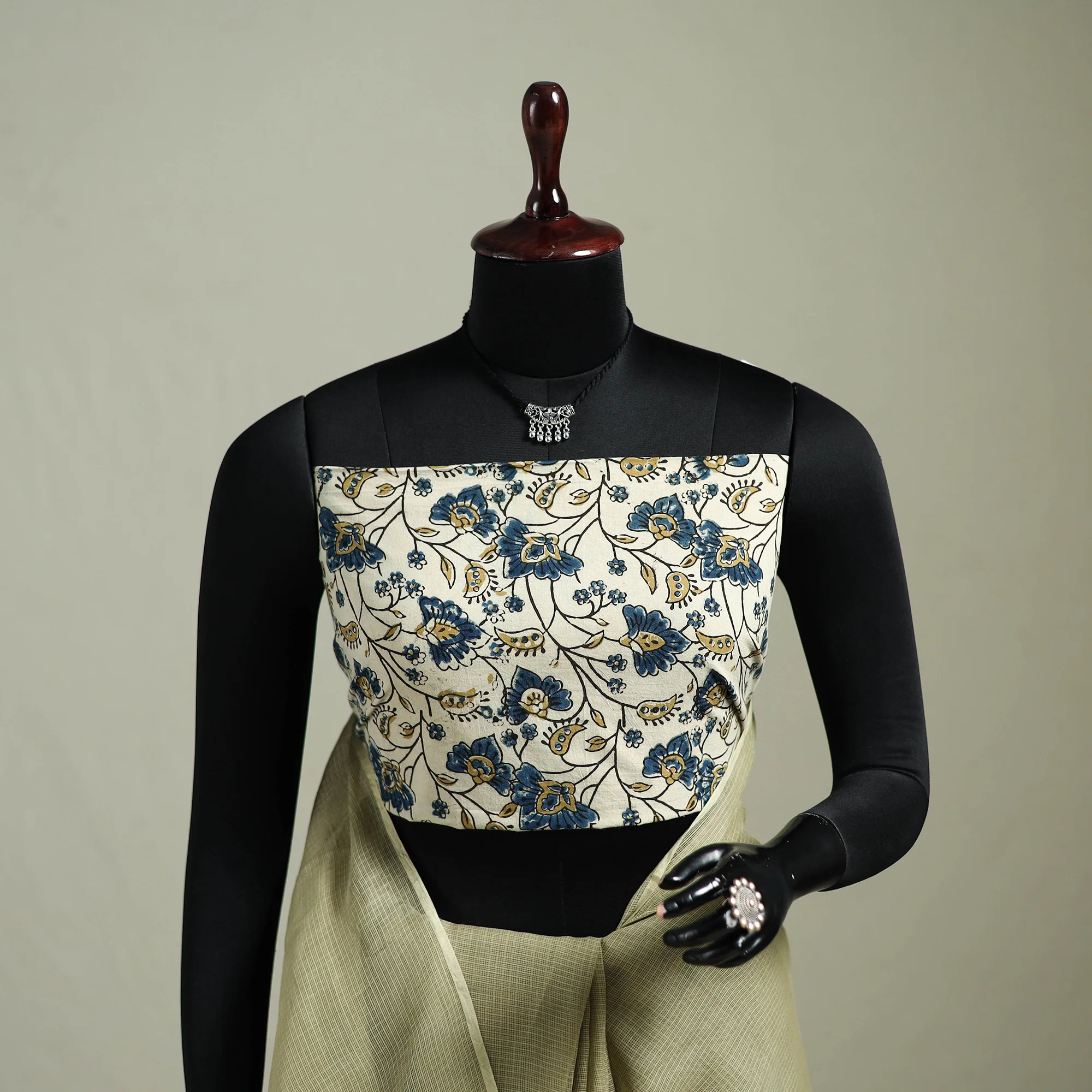 Green - Nazaakat Kota Doria Cotton Plain Saree with Blouse & Jewellery Set 168 - Image 2