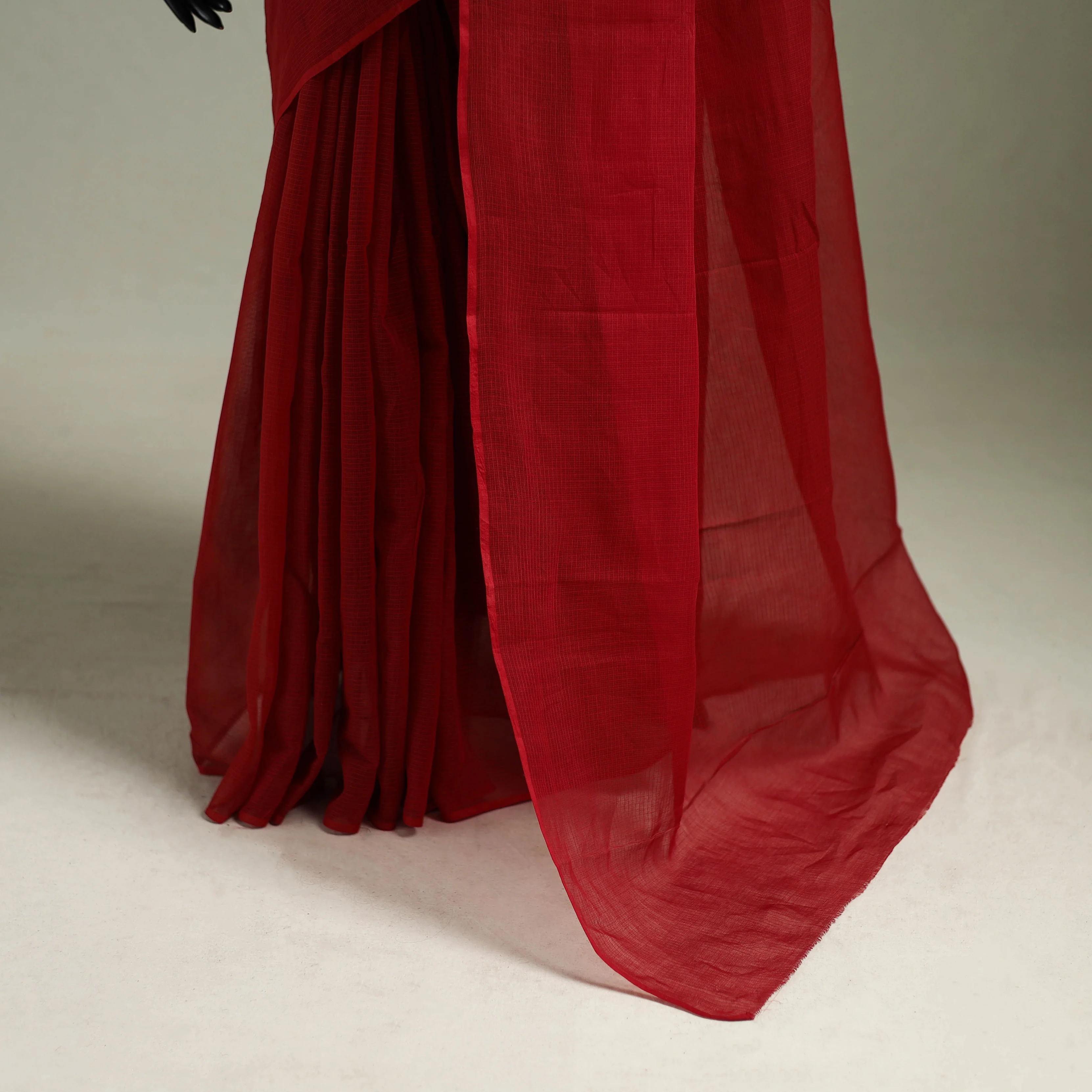 Red - Nazaakat Kota Doria Cotton Plain Saree with Blouse & Jewellery Set 176 - Image 4