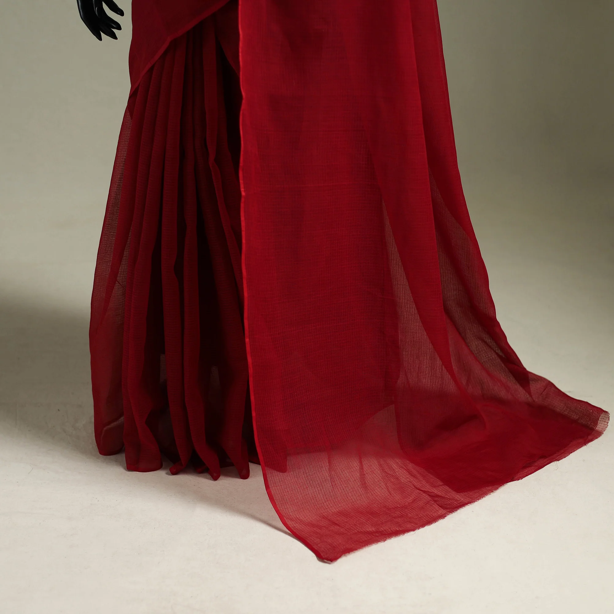 Red - Nazaakat Kota Doria Cotton Plain Saree with Blouse & Jewellery Set 193 - Image 4