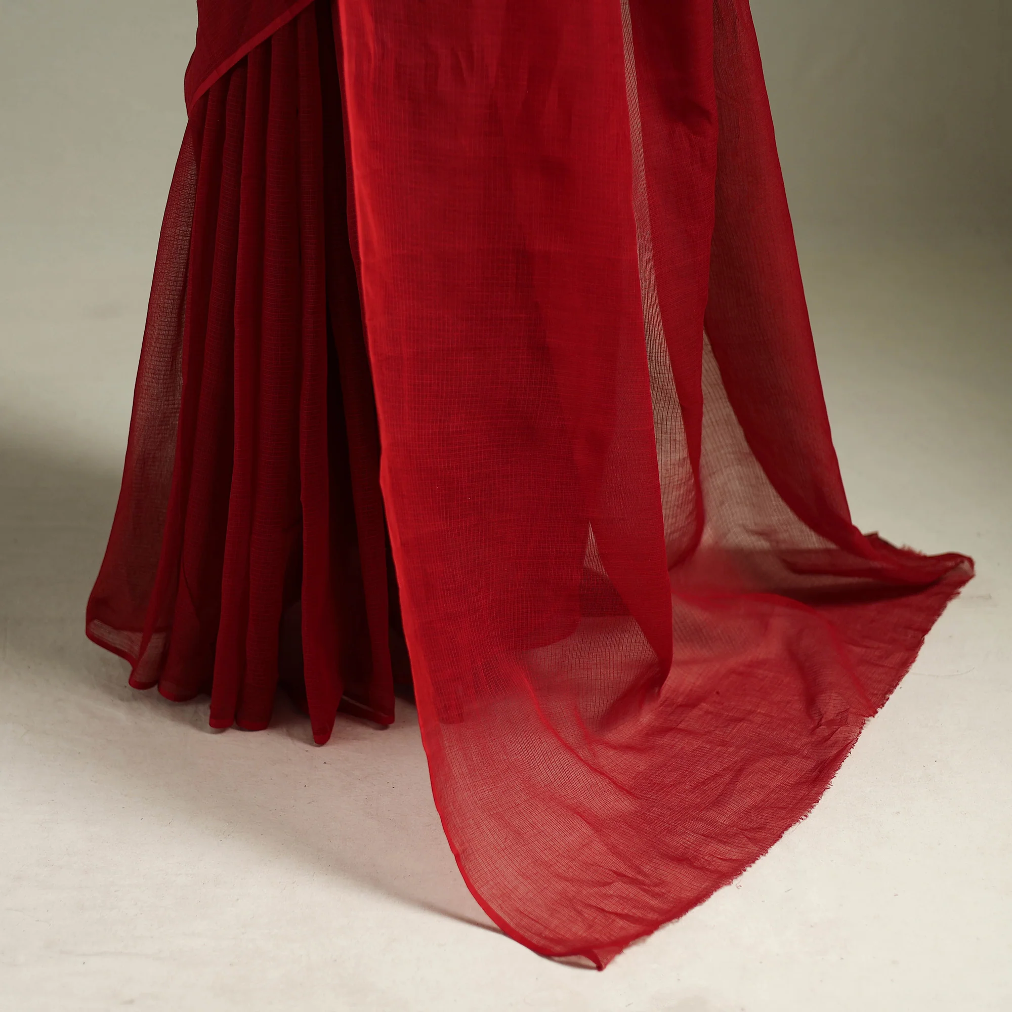 Red - Nazaakat Kota Doria Cotton Plain Saree with Blouse & Jewellery Set 194 - Image 4