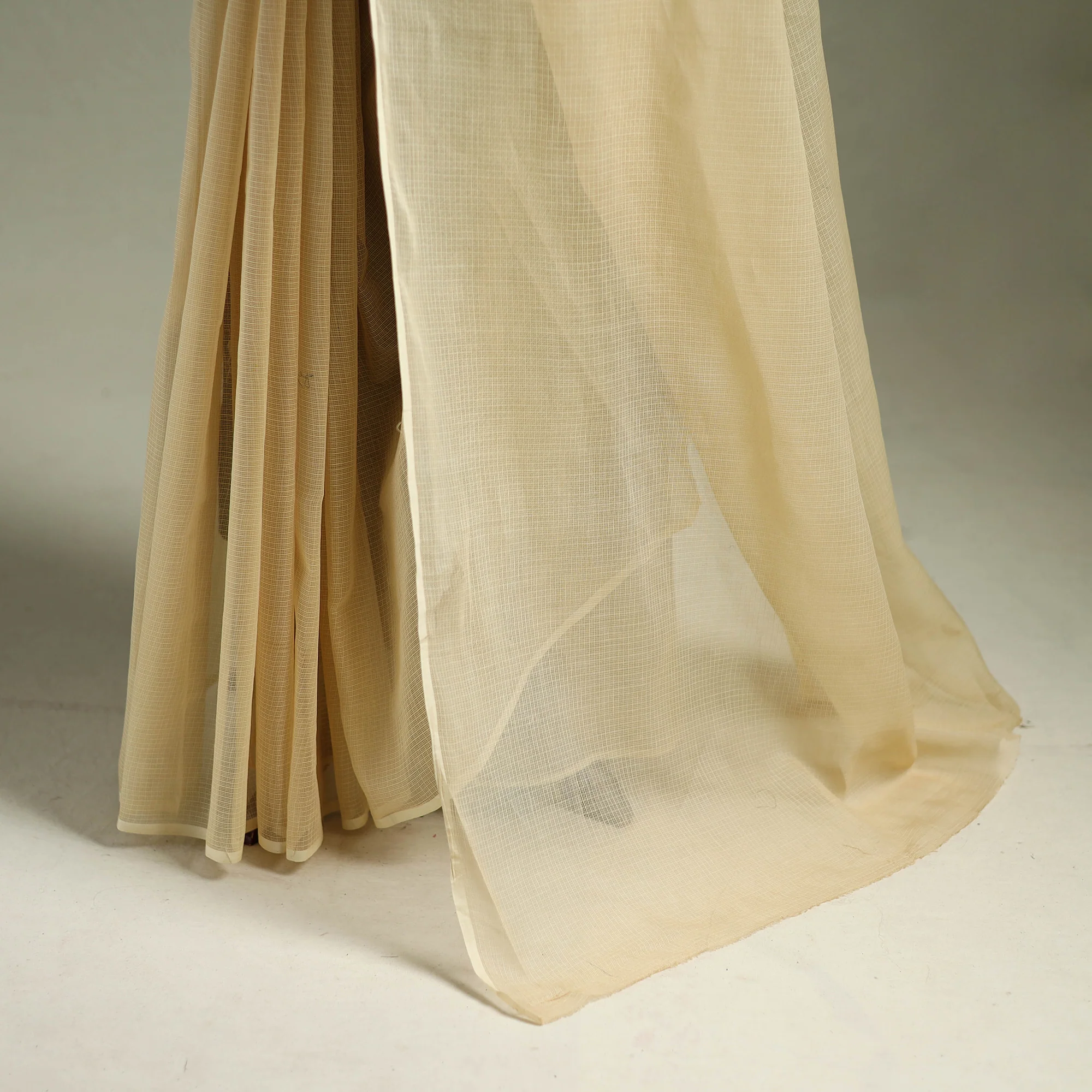 Beige - Nazaakat Kota Doria Cotton Plain Saree with Blouse & Jewellery Set 30 - Image 4