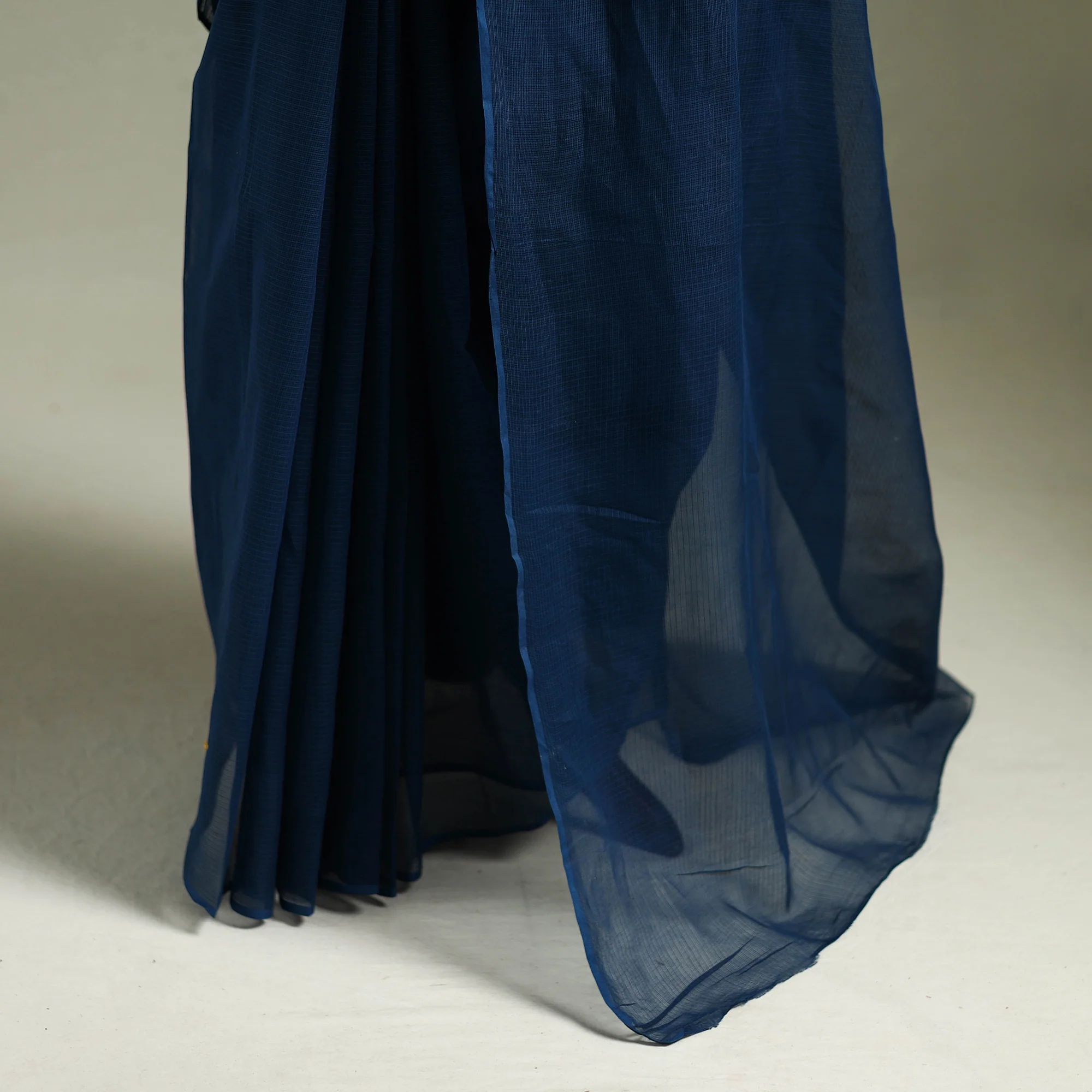 Blue - Nazaakat Kota Doria Cotton Plain Saree with Blouse & Jewellery Set 32 - Image 4