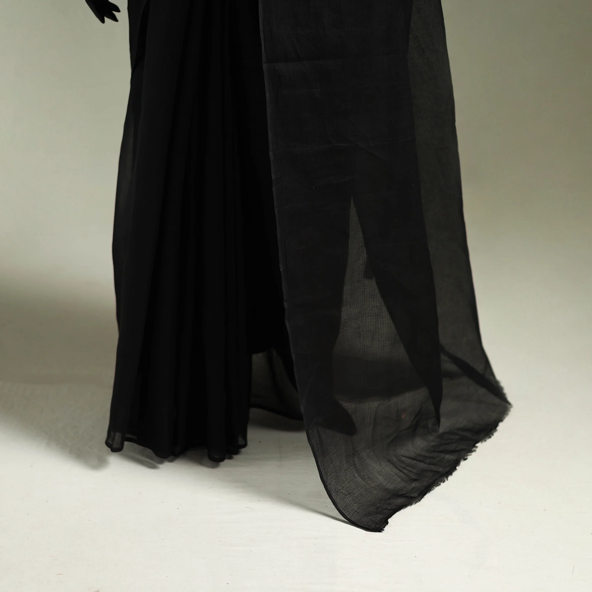 Black - Nazaakat Kota Doria Cotton Plain Saree with Blouse & Jewellery Set 41 - Image 4