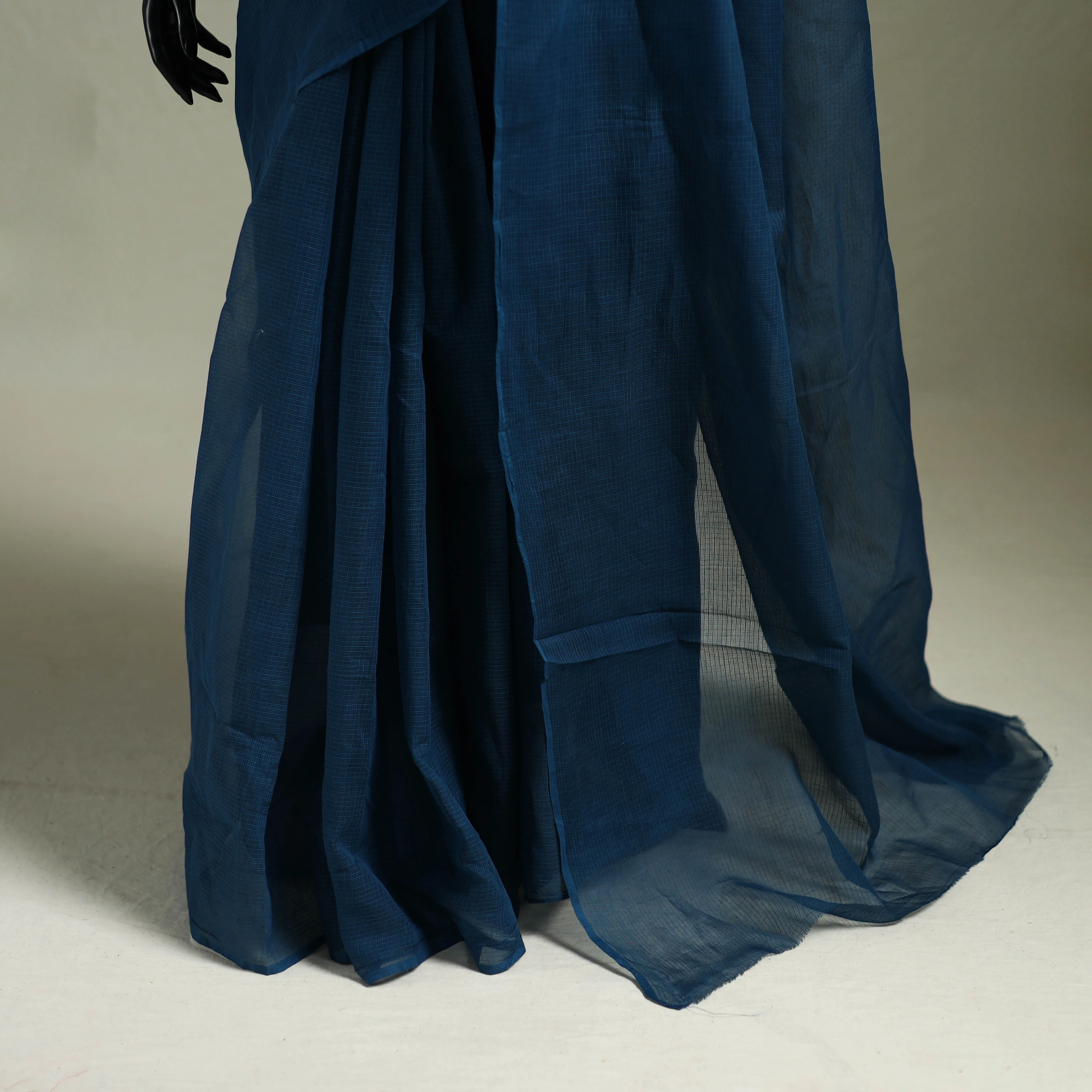 Blue - Nazaakat Kota Doria Cotton Plain Saree with Blouse & Jewellery Set 84 - Image 4